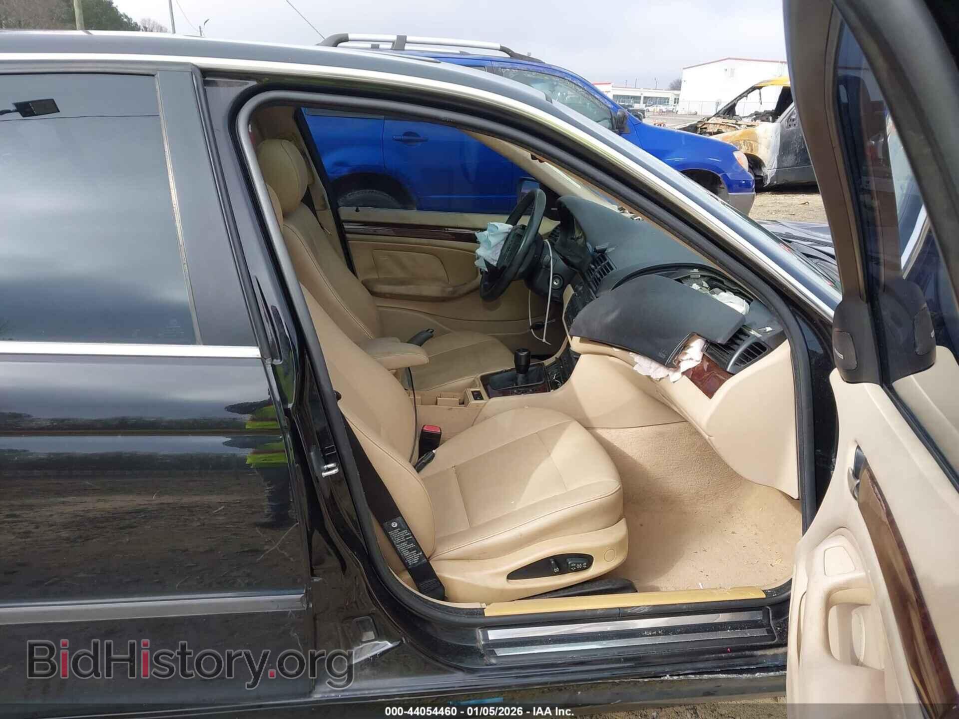 2005 BMW 330I - VIN: WBAEV53425KM39180 - Фото 5