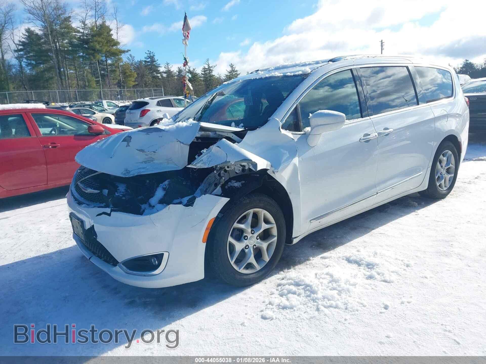 2019 CHRYSLER PACIFICA - VIN: 2C4RC1EG5KR635847 - Photo 2