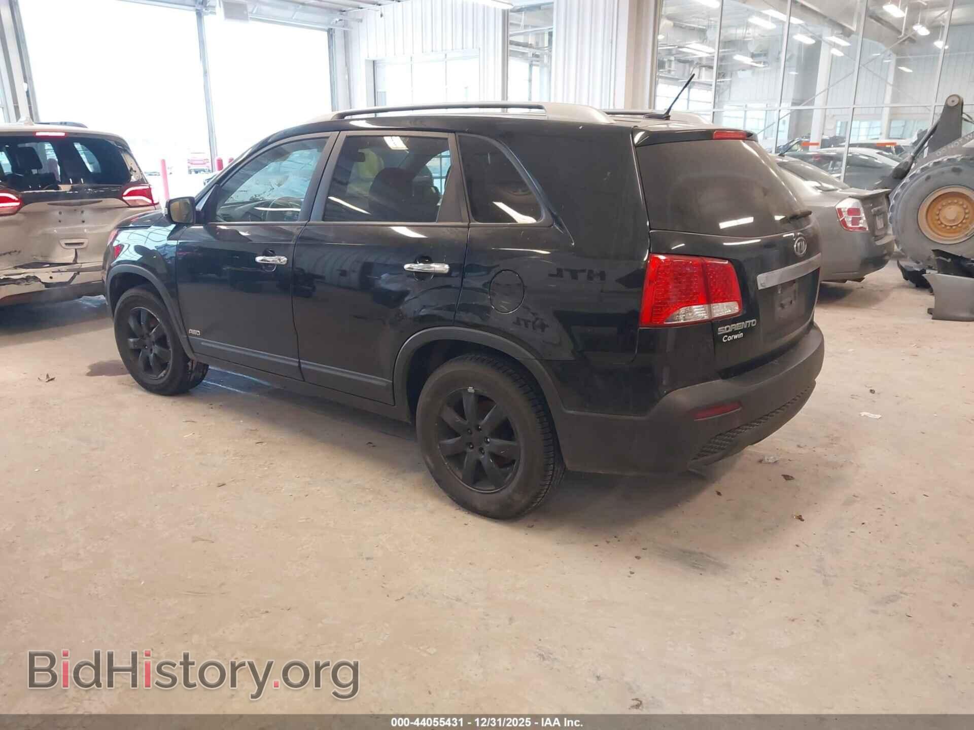 2013 KIA SORENTO - VIN: 5XYKTDA28DG336793 - Фото 3