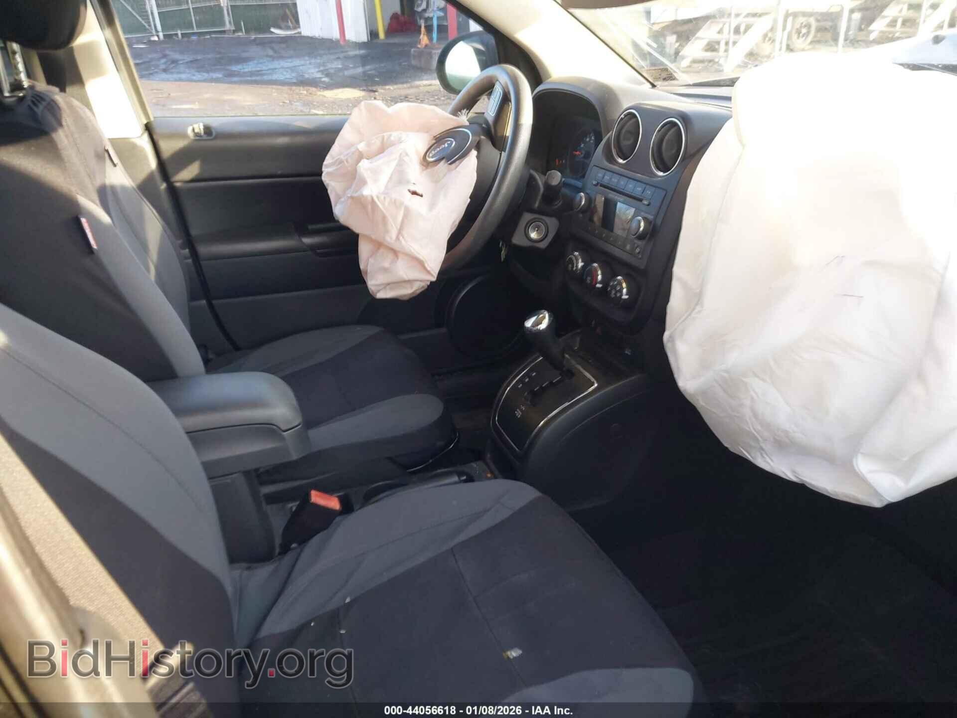 2012 JEEP COMPASS - VIN: 1C4NJDBB7CD504759 - Photo 5