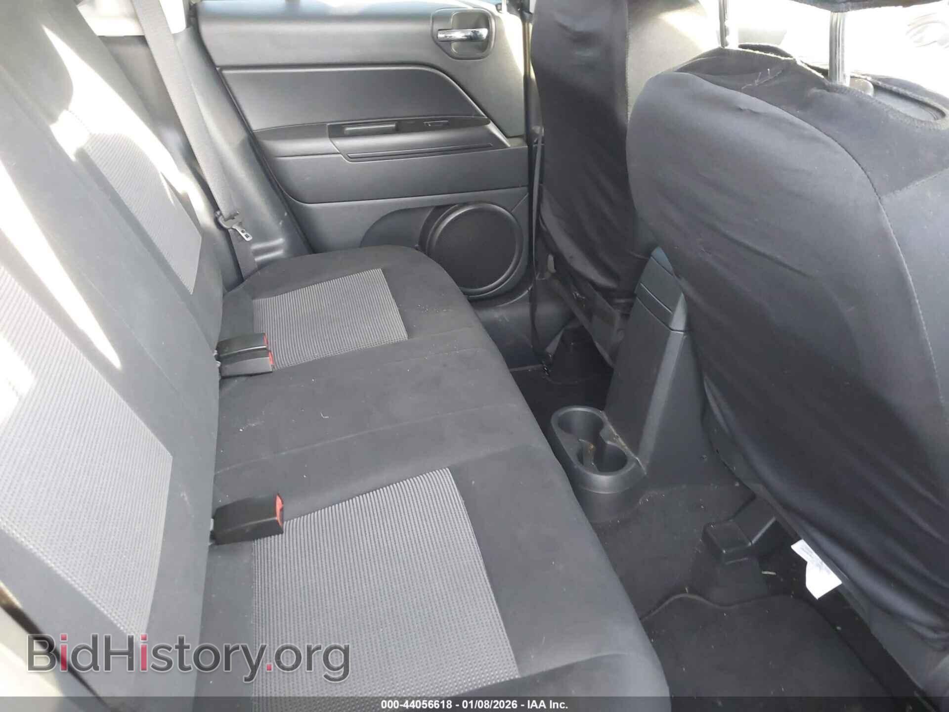 2012 JEEP COMPASS - VIN: 1C4NJDBB7CD504759 - Photo 8