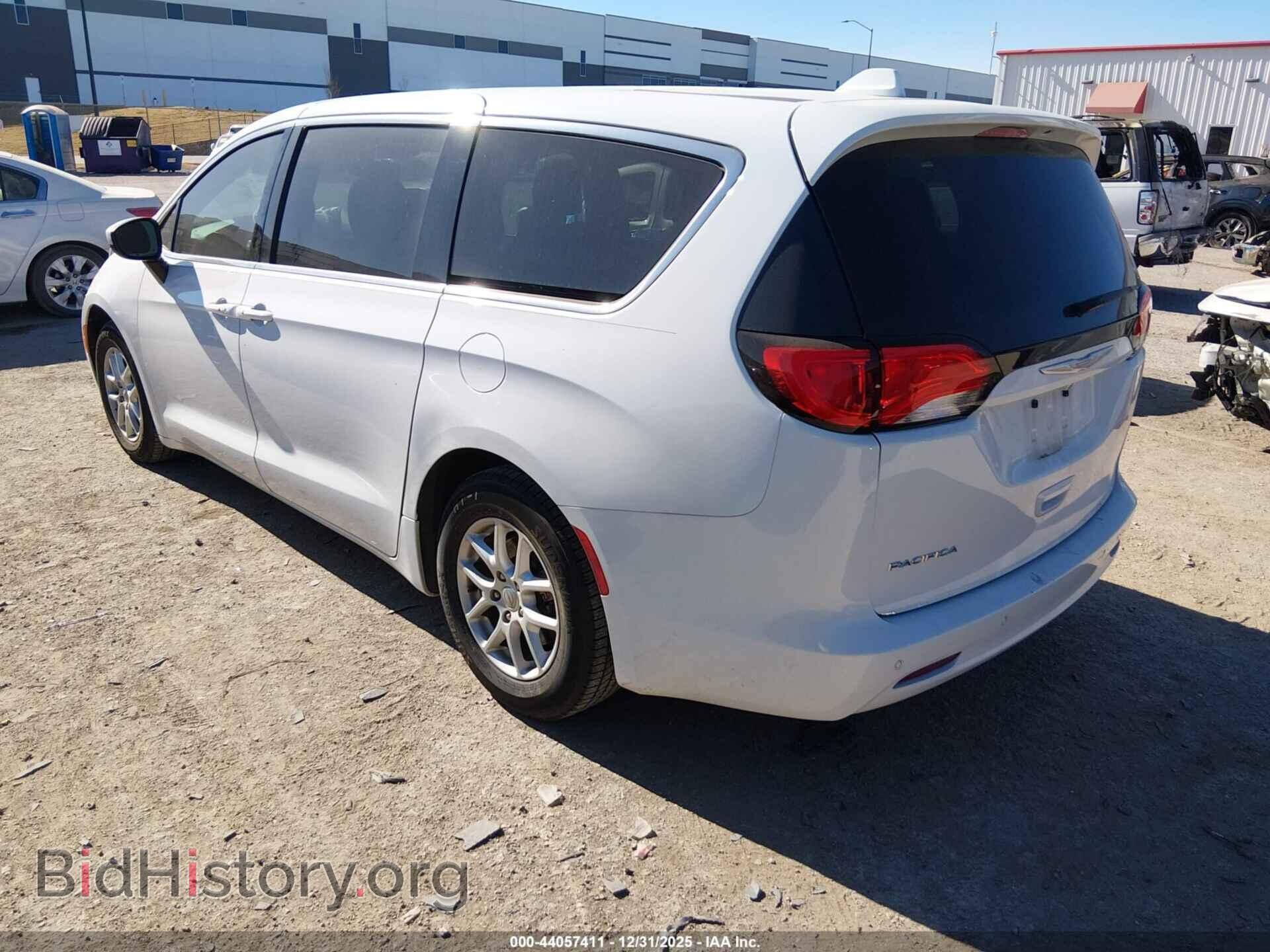 2017 CHRYSLER PACIFICA - VIN: 2C4RC1DG8HR551368 - Фото 3