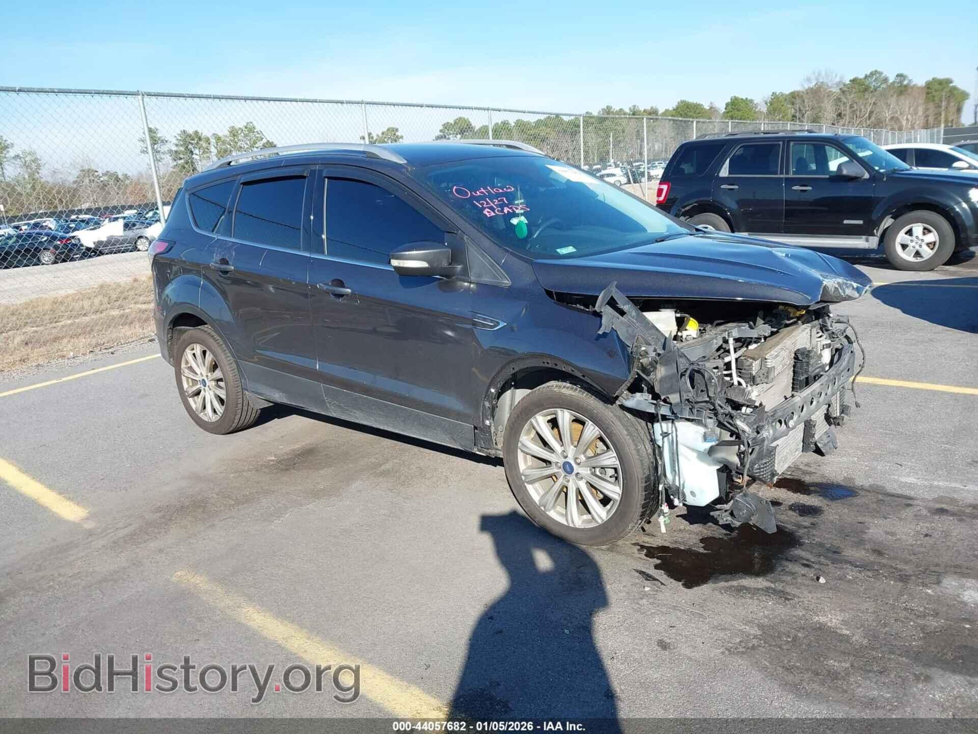 Фотография 1FMCU0J95HUF01691 - FORD ESCAPE 2017