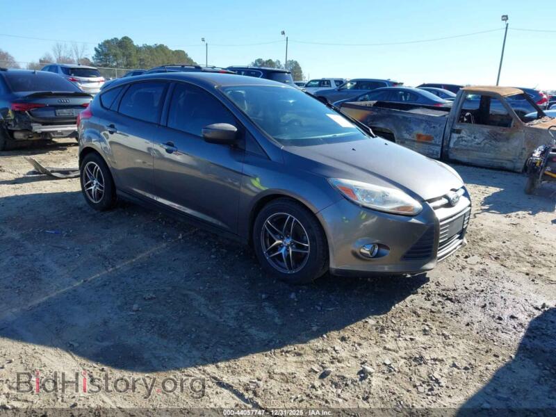 2012 Ford FOCUS SE (VIN 1FAHP3K26CL273211) — фото 1 из 20, IAAI, повреждение: передняя и задняя часть
