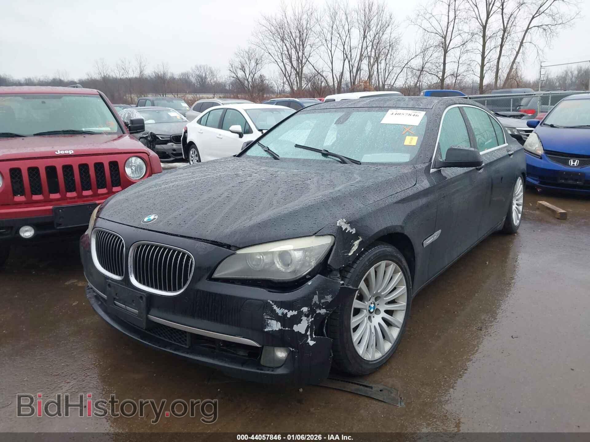 2012 BMW 750LI - VIN: WBAKC8C58CC436276 - Фото 2