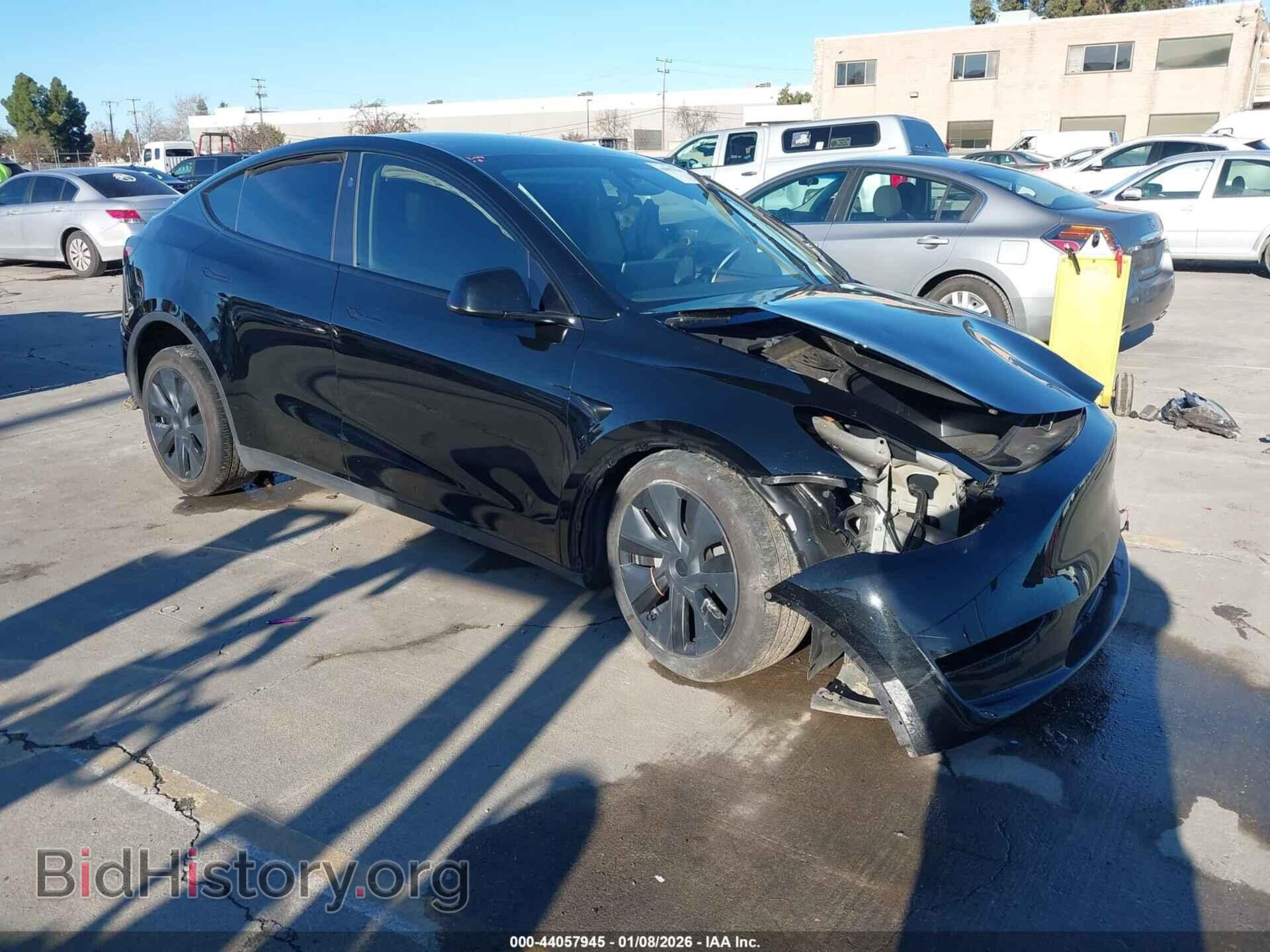 Фотография 7SAYGAEE4RF180691 - TESLA MODEL Y 2024