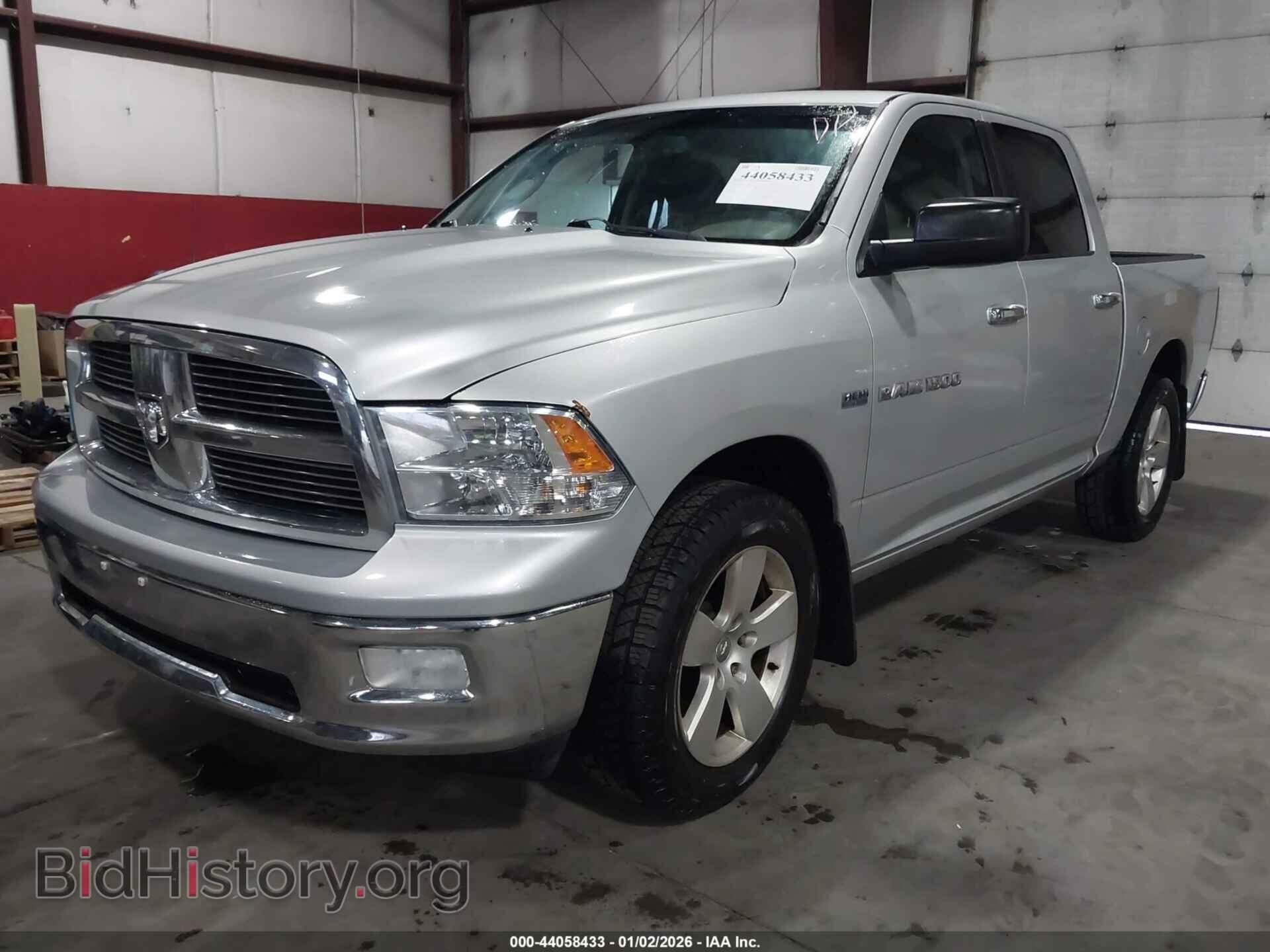 2011 RAM RAM 1500 - VIN: 1D7RB1CT3BS702632 - Photo 2