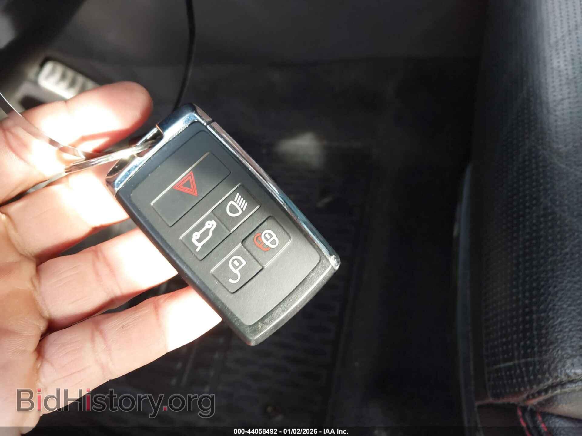 2020 JAGUAR E-PACE - VIN: SADF12FX2L1Z80468 - Photo 11