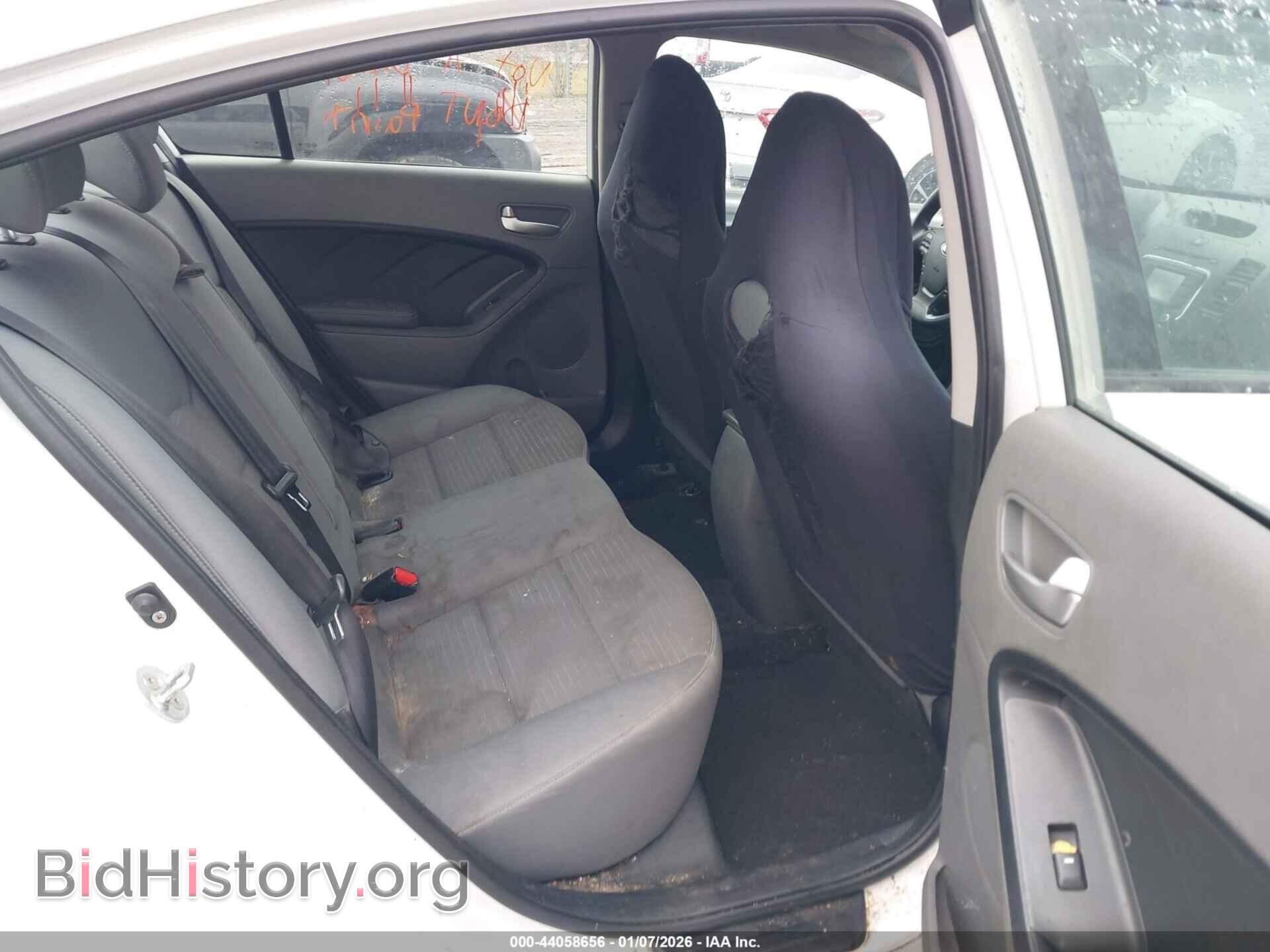 2017 KIA FORTE - VIN: 3KPFL4A79HE108382 - Фото 8
