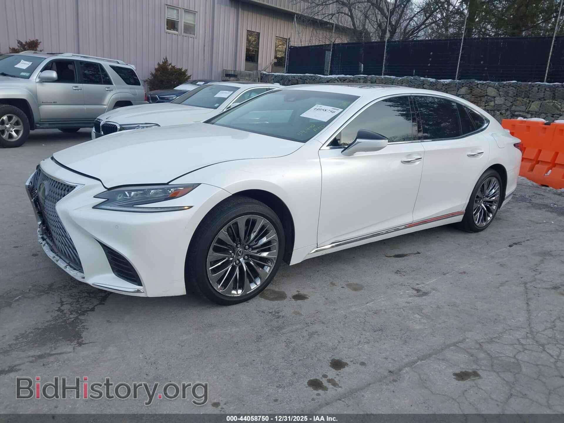 2020 LEXUS LS 500 - VIN: JTHD51FF8L5011967 - Photo 2