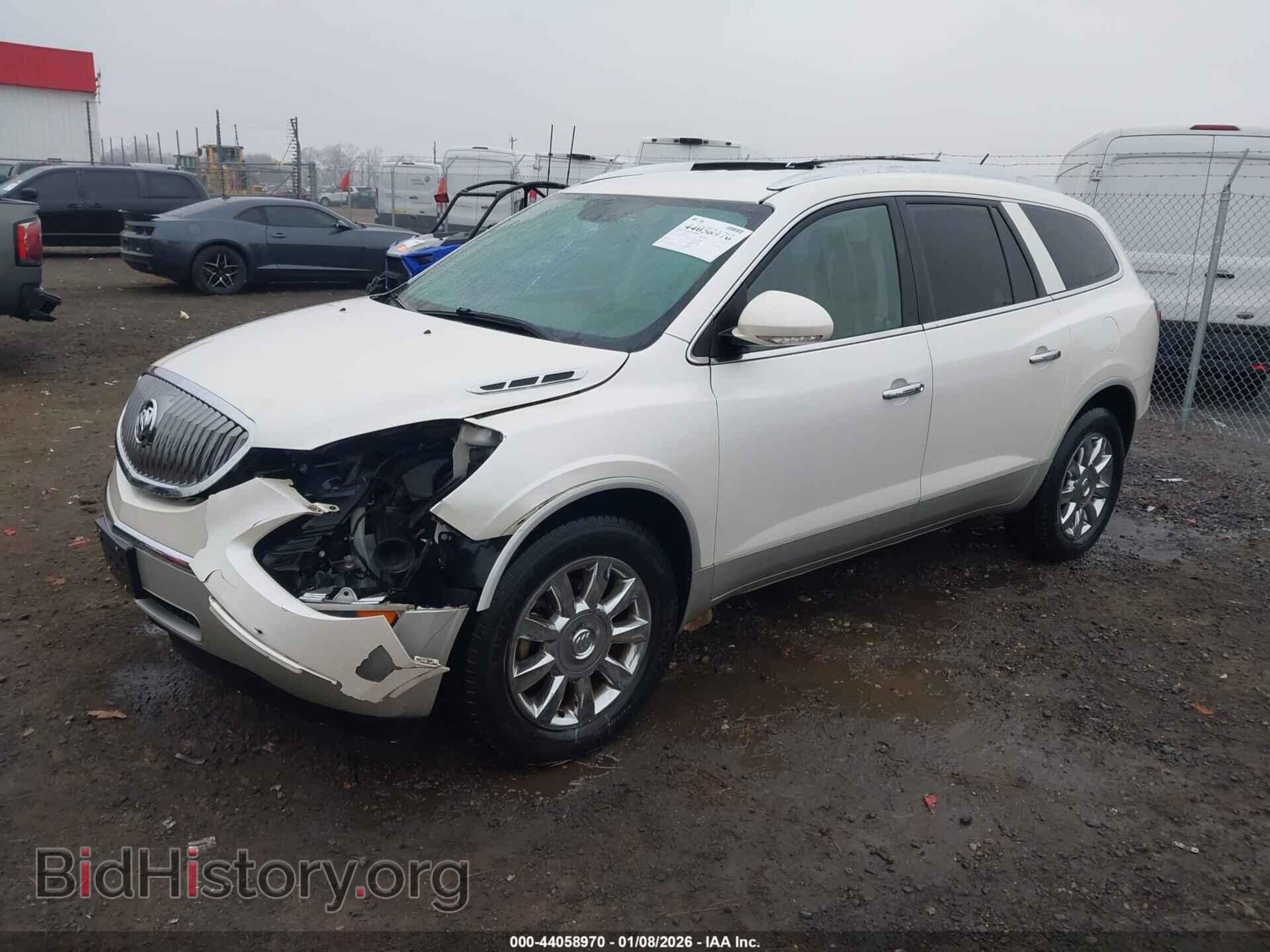 2012 BUICK ENCLAVE - VIN: 5GAKRCED8CJ370950 - Фото 2