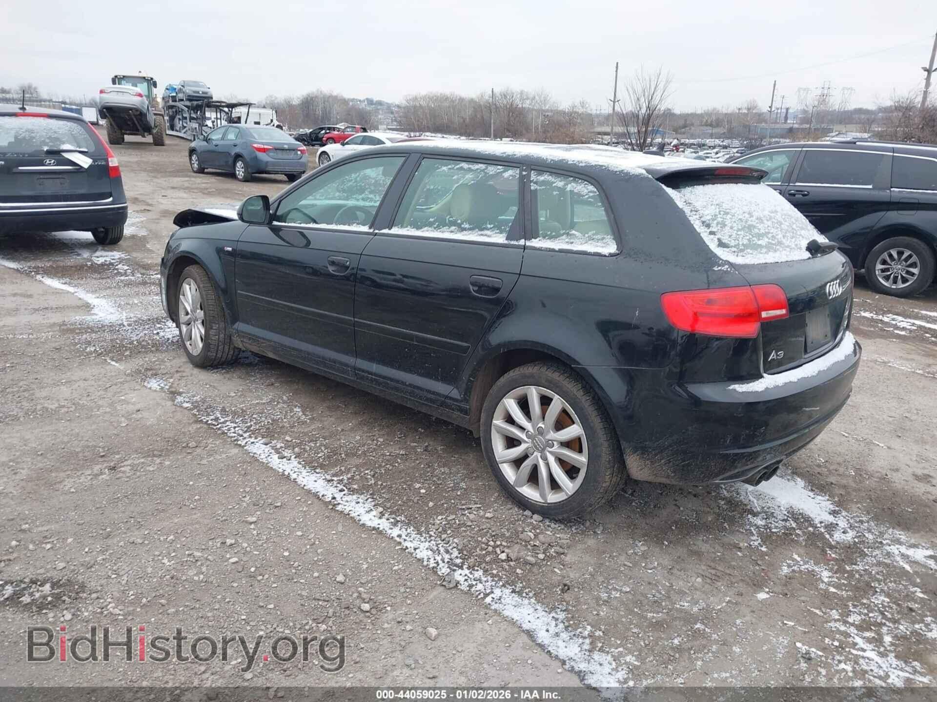 2010 AUDI A3 - VIN: WAUDFAFM2AA020680 - Фото 3