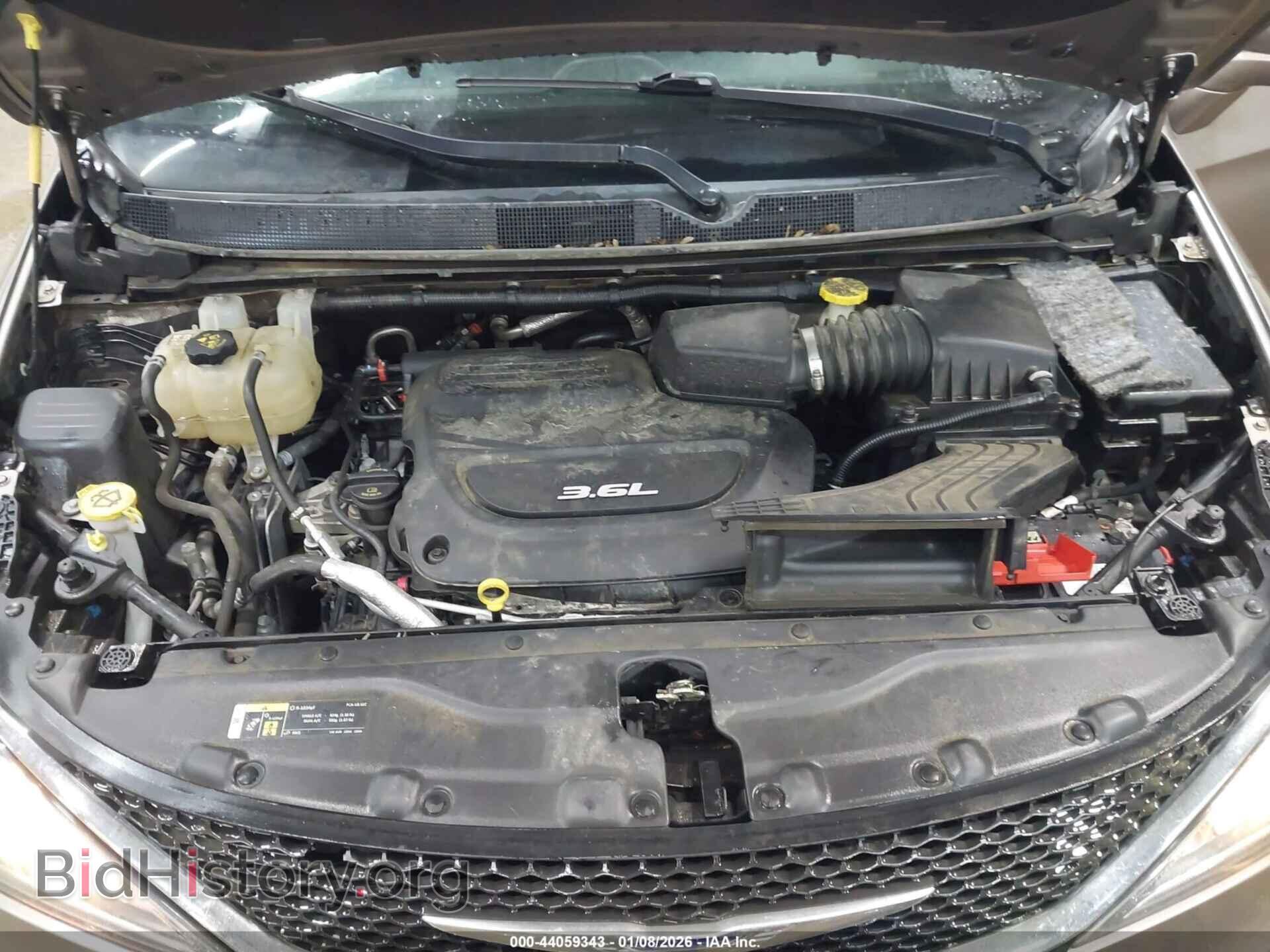 2018 CHRYSLER PACIFICA - VIN: 2C4RC1FG2JR154922 - Фото 10