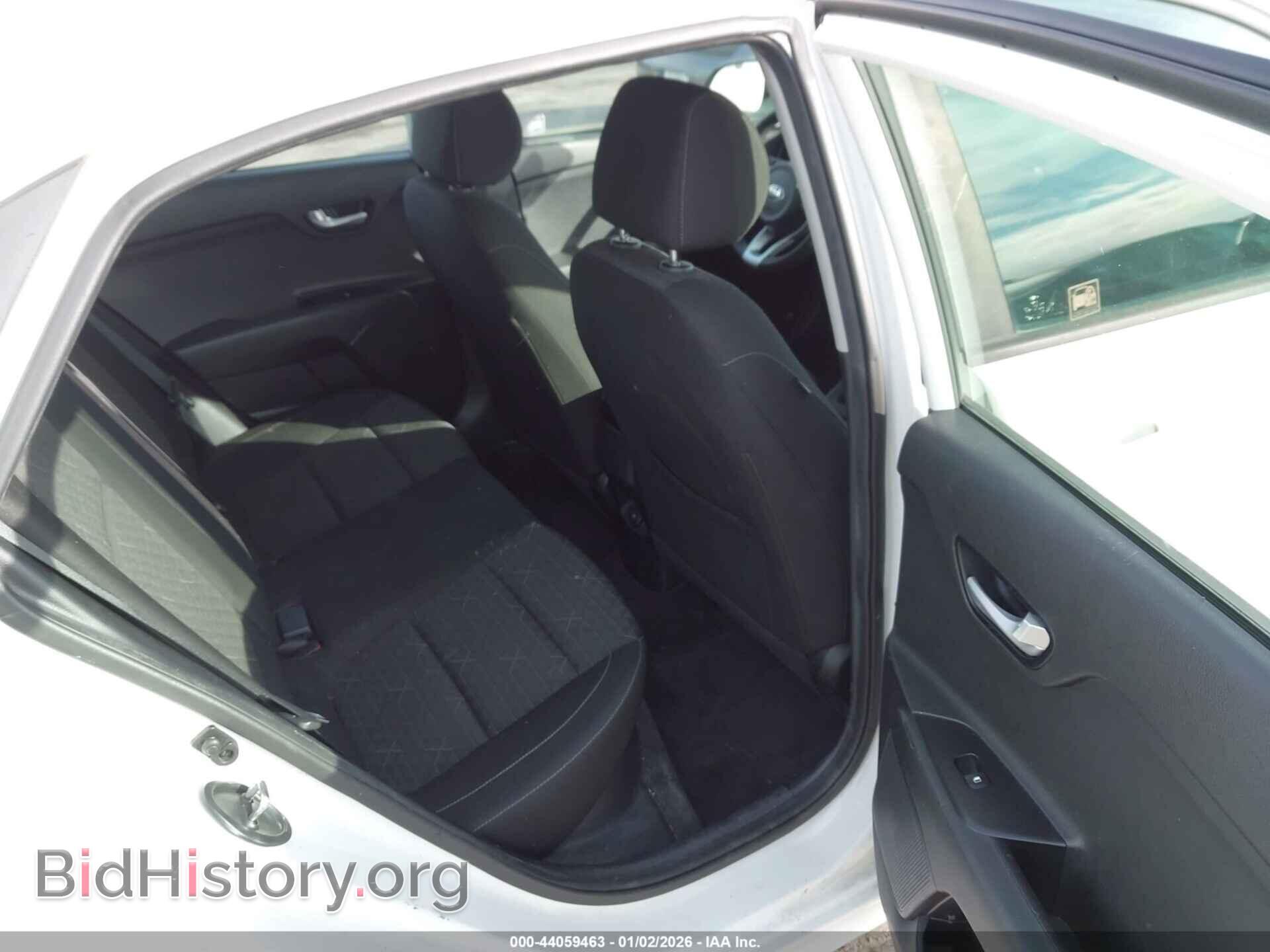 2018 KIA RIO - VIN: 3KPA24AB6JE094948 - Фото 8