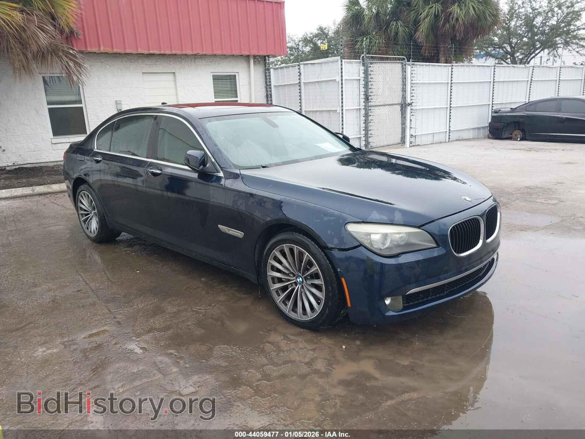 Фотография WBAKB8C57BCY65636 - BMW 750LI 2011