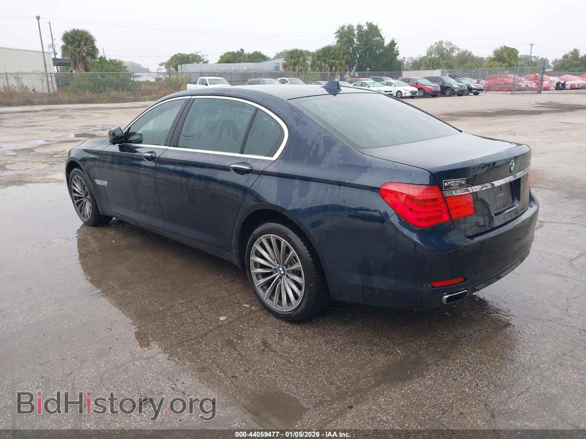 2011 BMW 750LI - VIN: WBAKB8C57BCY65636 - Фото 3