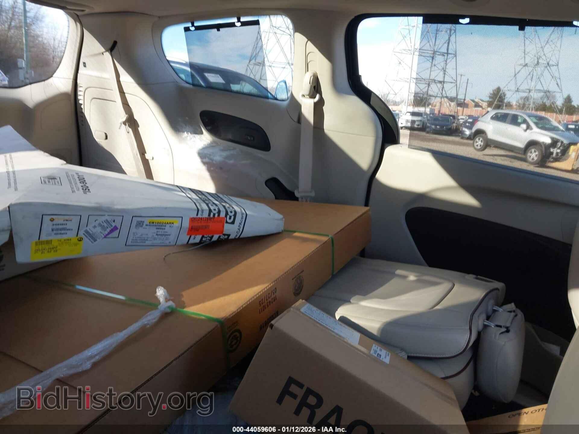 2017 CHRYSLER PACIFICA - VIN: 2C4RC1GG5HR599552 - Фото 8