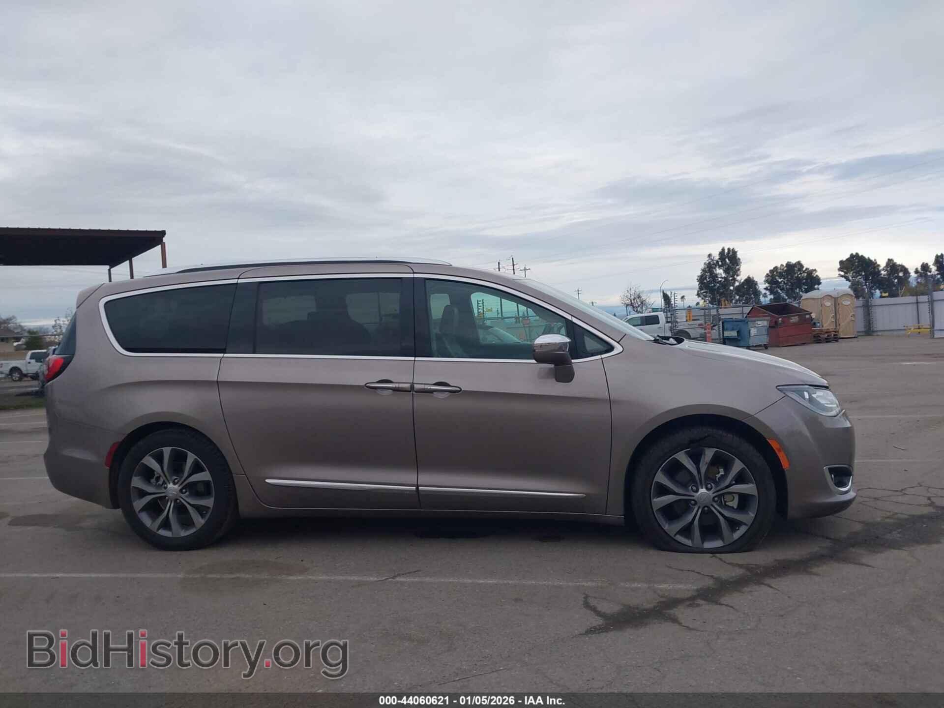 2018 CHRYSLER PACIFICA - VIN: 2C4RC1GG7JR320978 - Фото 13