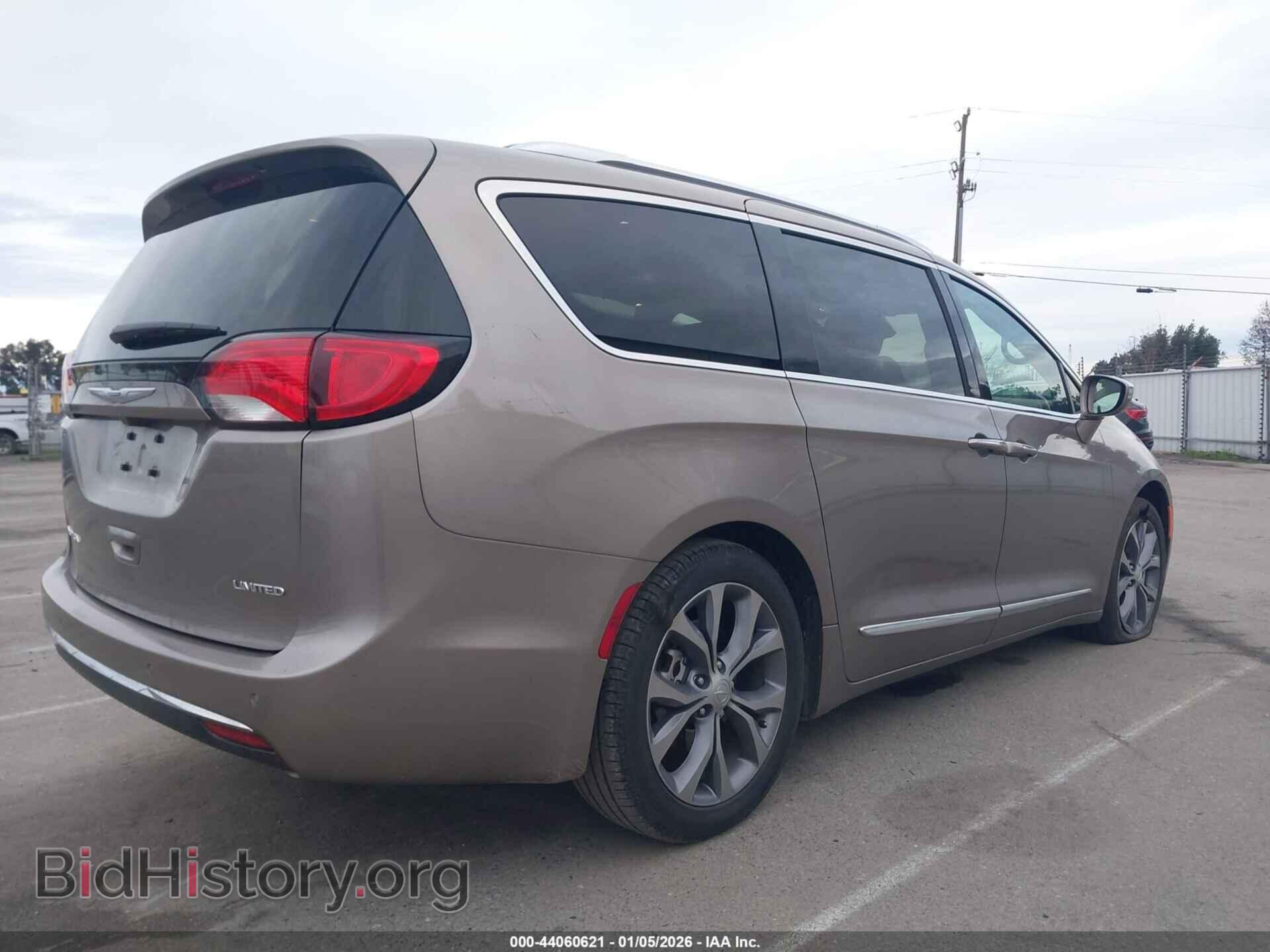 2018 CHRYSLER PACIFICA - VIN: 2C4RC1GG7JR320978 - Фото 4