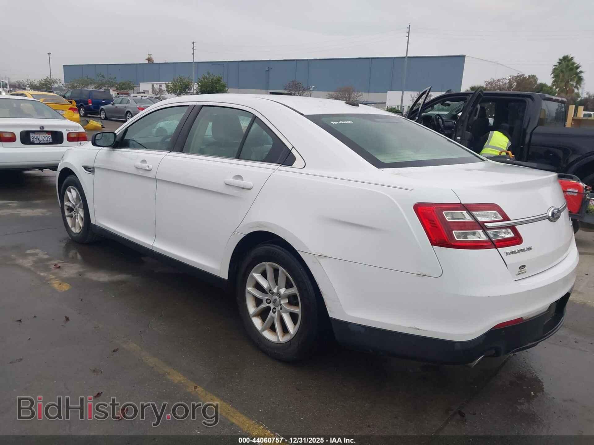 2013 FORD TAURUS - VIN: 1FAHP2D80DG157279 - Фото 3