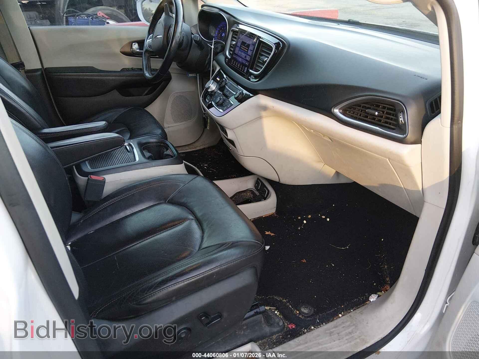 2017 CHRYSLER PACIFICA - VIN: 2C4RC1EG9HR543701 - Photo 5