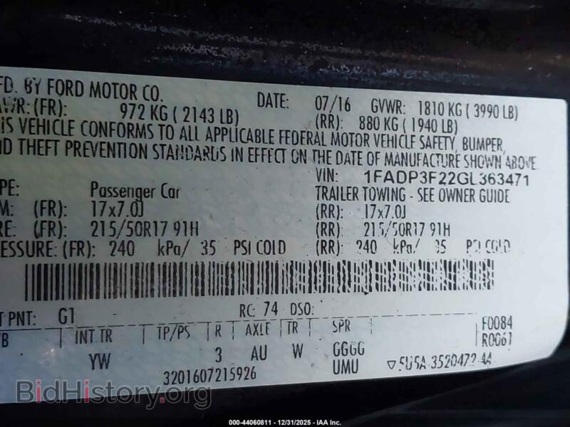 2016 Ford FOCUS (VIN 1FADP3F22GL363471) — photo 9 of 12