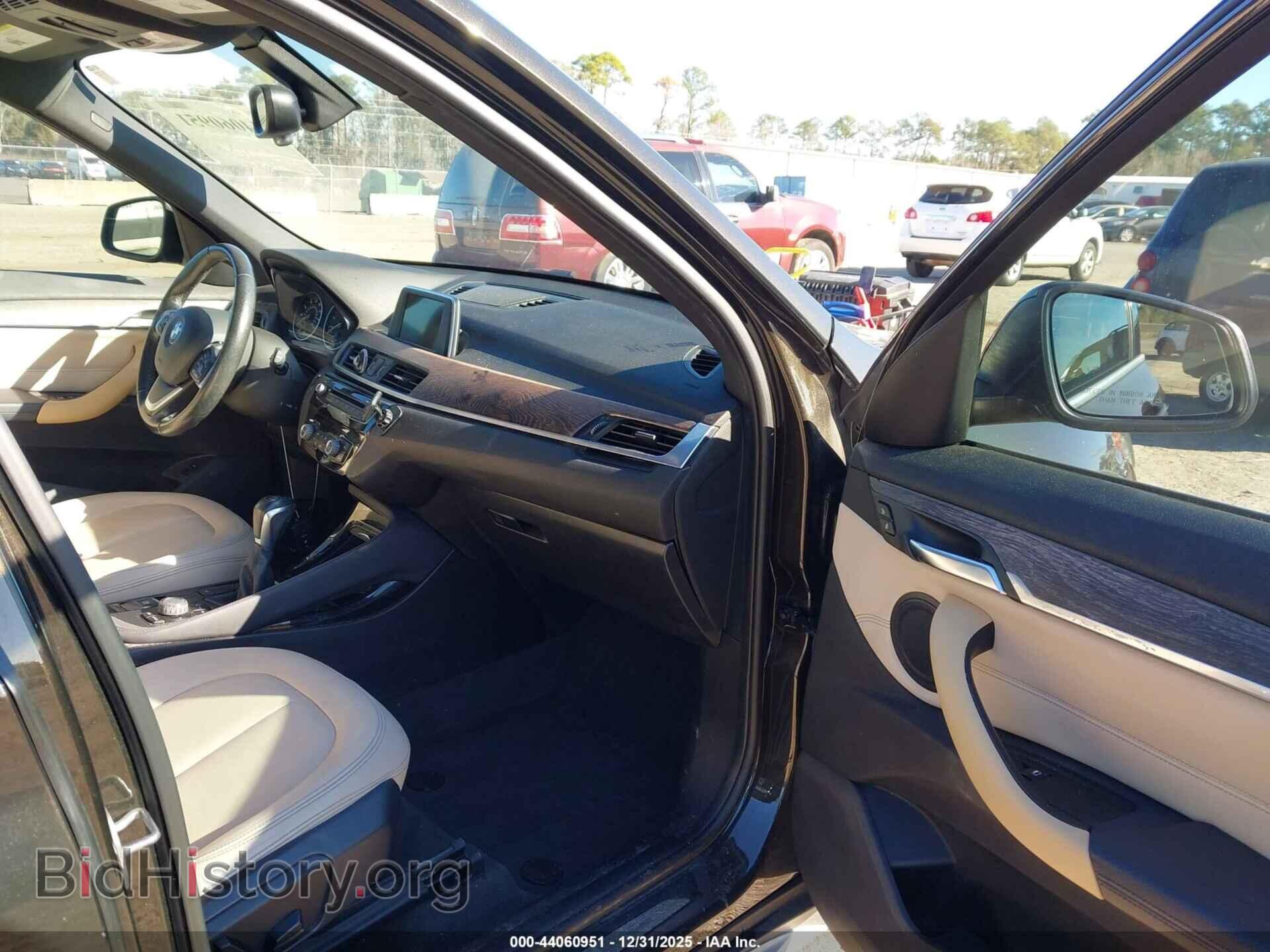 2016 BMW X1 - VIN: WBXHT3C32GP887249 - Фото 5