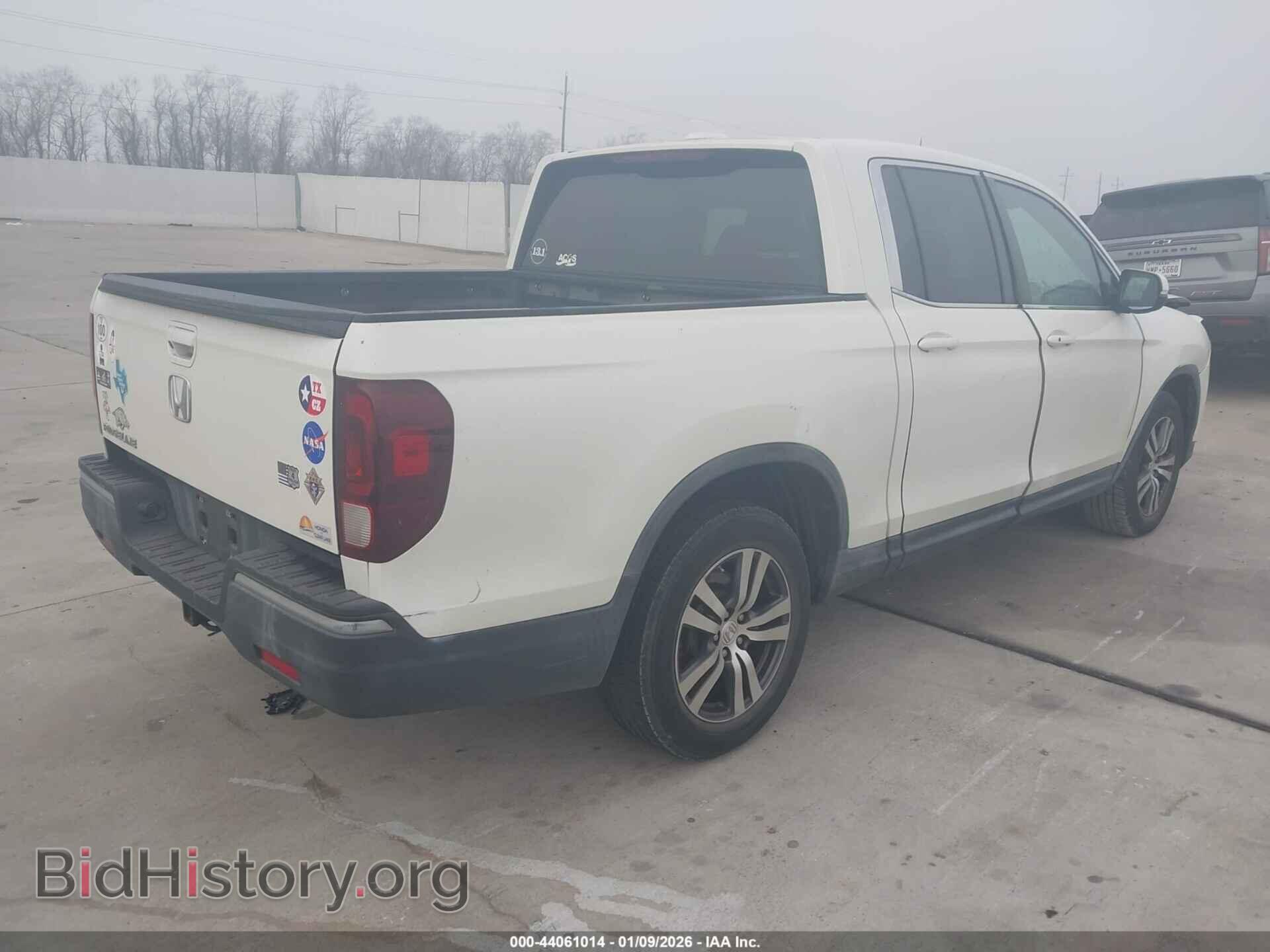 2017 HONDA RIDGELINE - VIN: 5FPYK2F42HB011783 - Photo 4