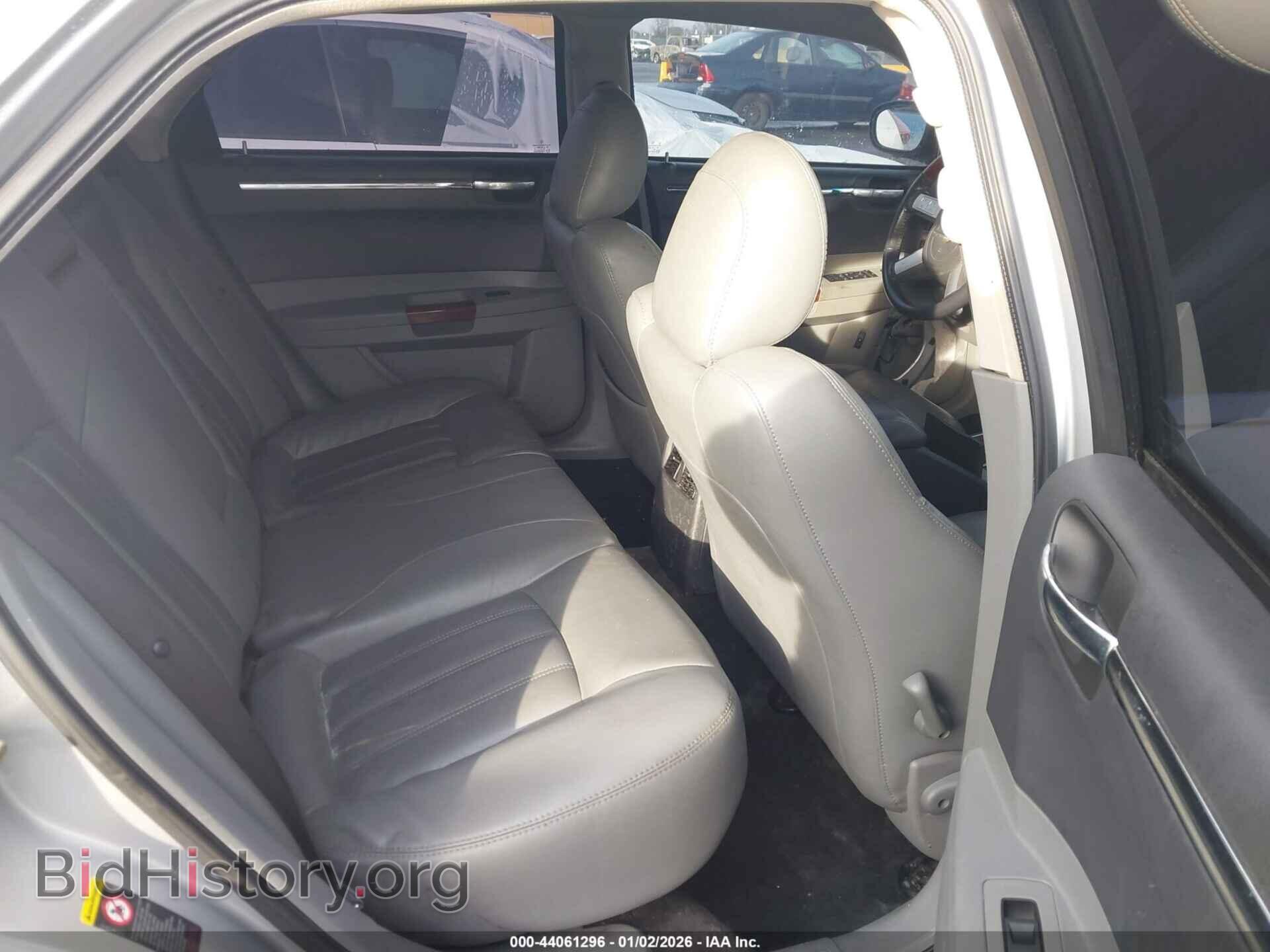 2005 CHRYSLER 300C - VIN: 2C3AA63H35H608348 - Фото 8