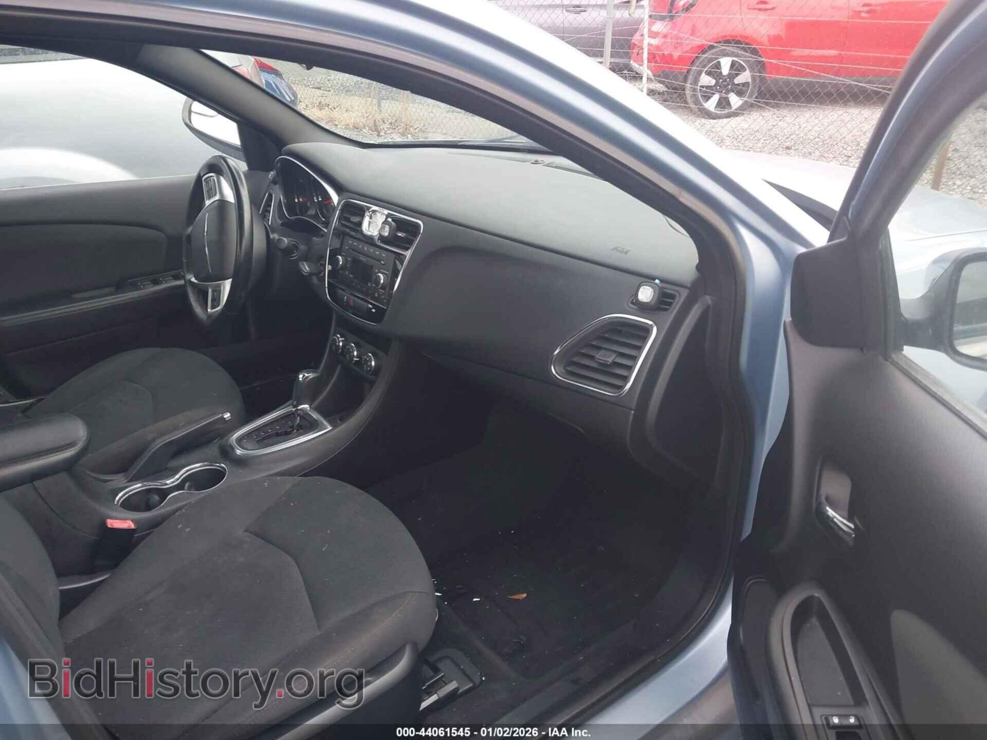 2012 CHRYSLER 200 - VIN: 1C3CCBBG0CN180361 - Фото 5