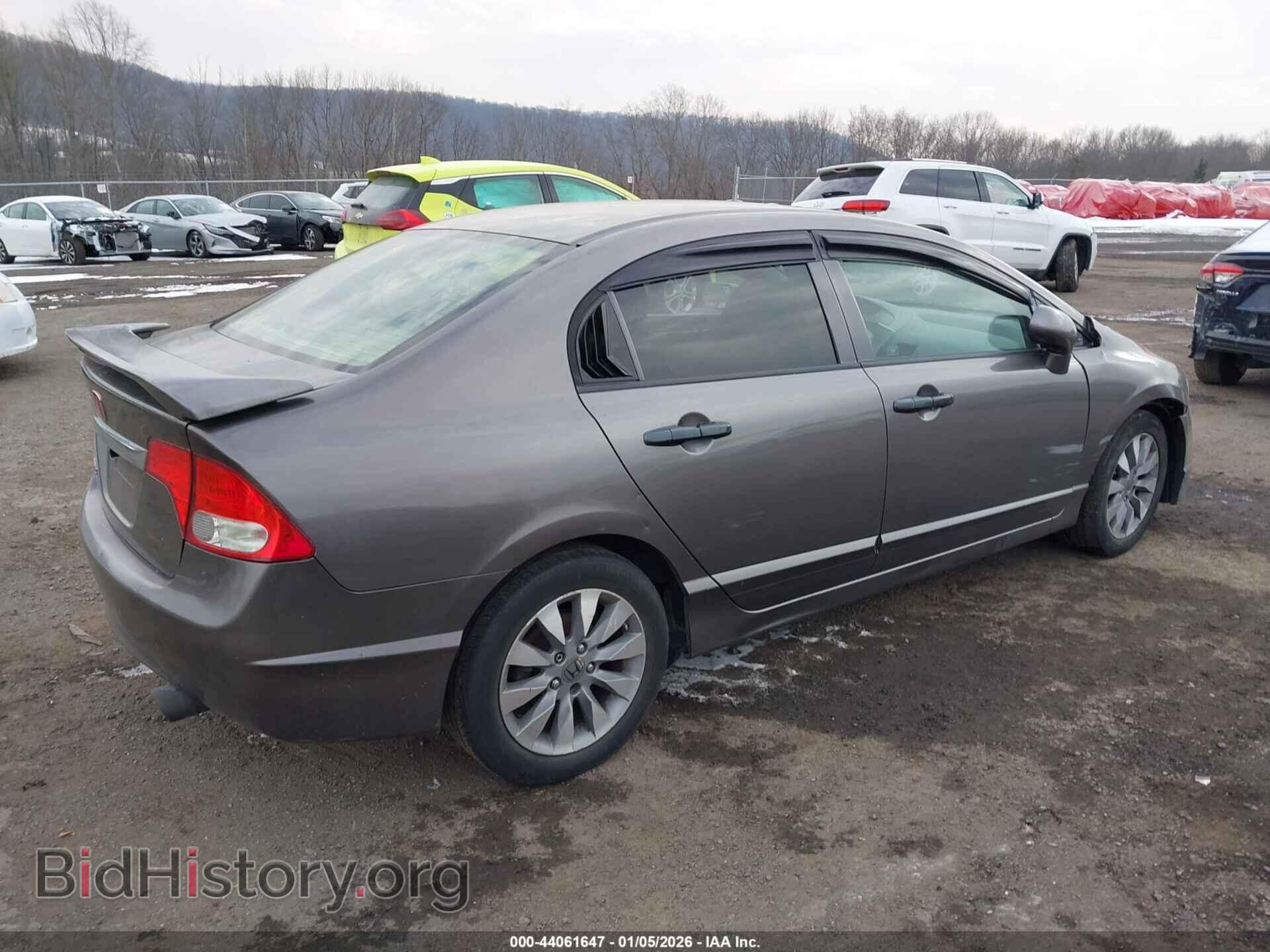 2011 HONDA CIVIC - VIN: 19XFA1F83BE020165 - Фото 4