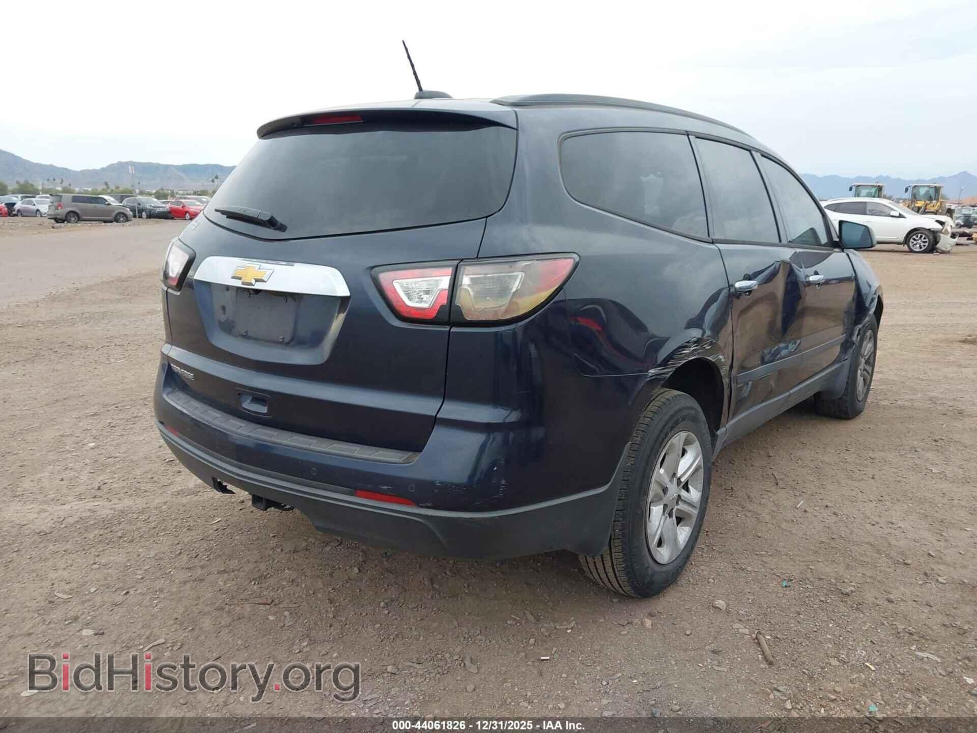 2017 CHEVROLET TRAVERSE - VIN: 1GNKRFED7HJ199901 - Фото 4