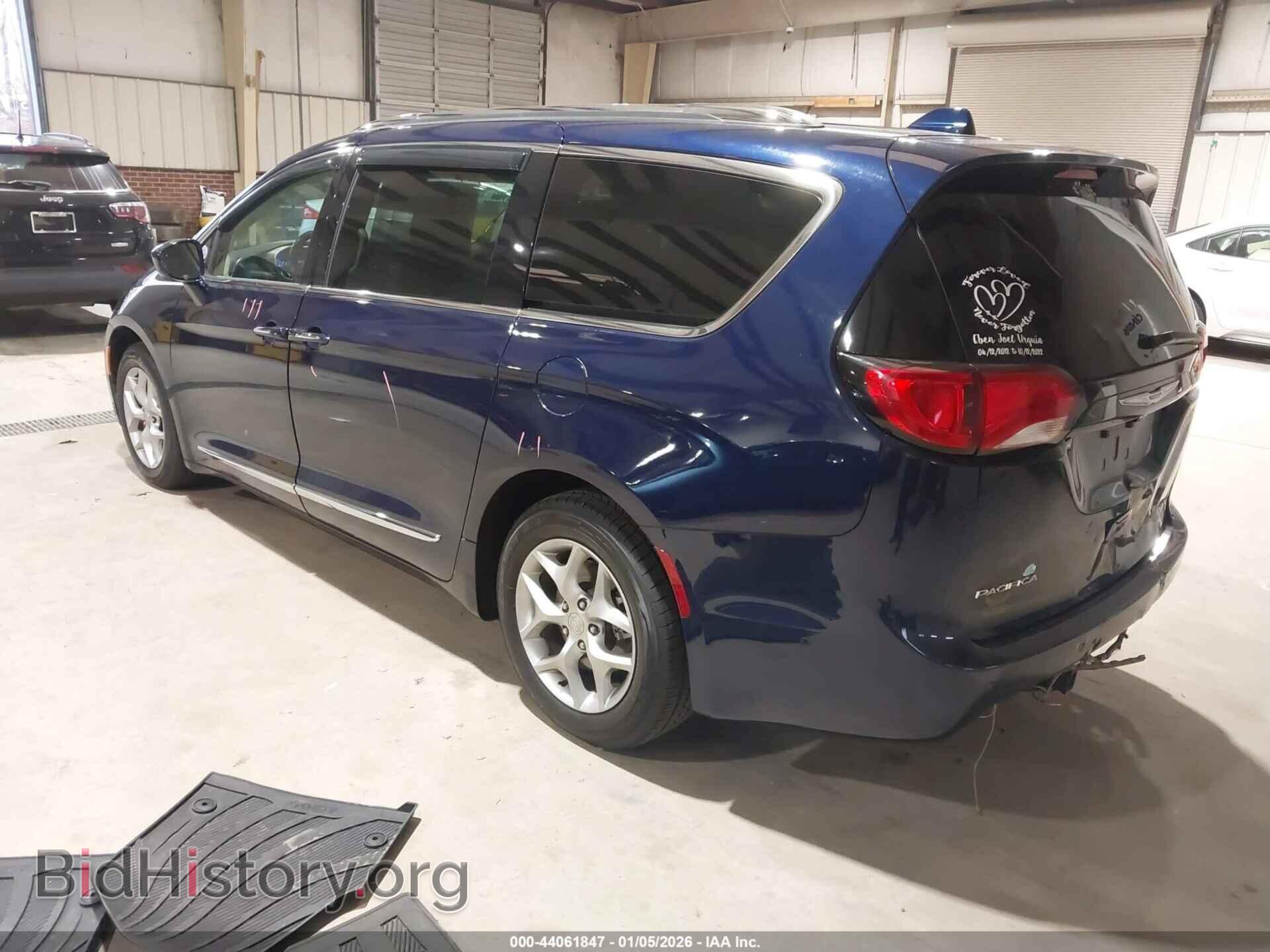 2019 CHRYSLER PACIFICA - VIN: 2C4RC1EG4KR570280 - Фото 3