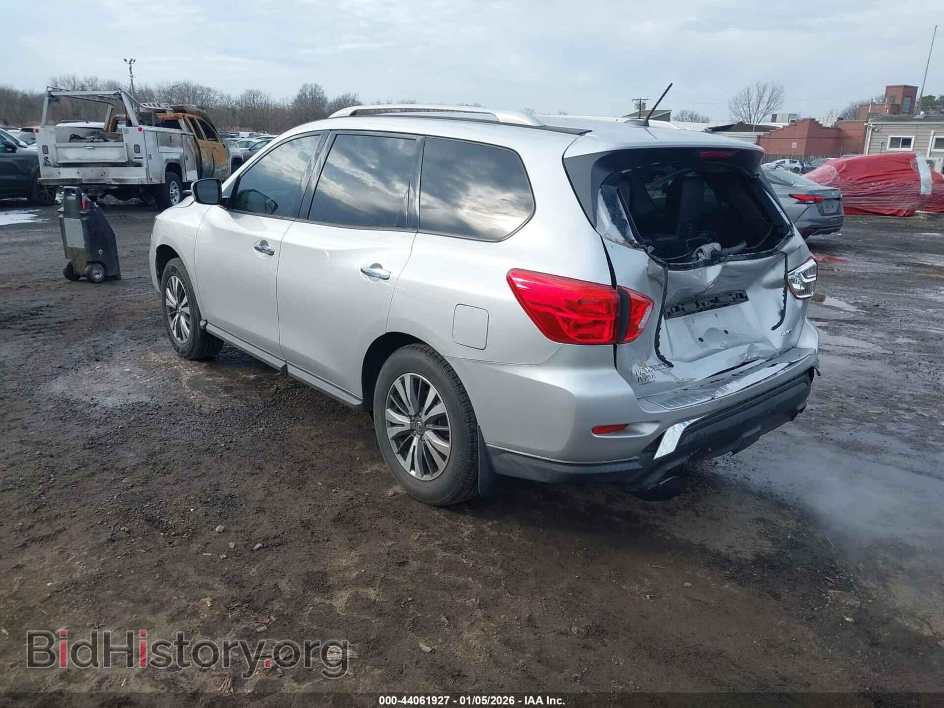 2017 NISSAN PATHFINDER - VIN: 5N1DR2MM4HC660323 - Фото 3