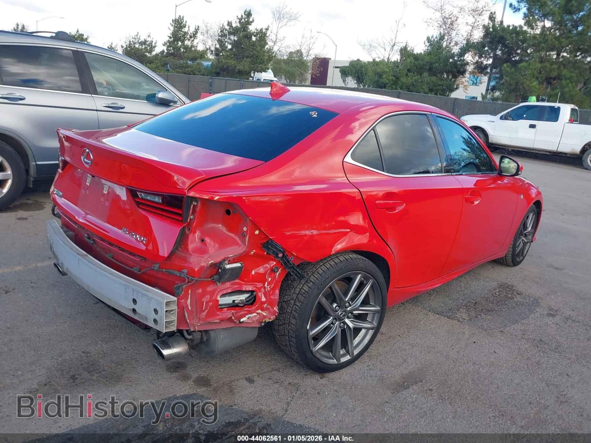 2016 LEXUS IS 200T - VIN: JTHBA1D22G5016381 - Photo 4