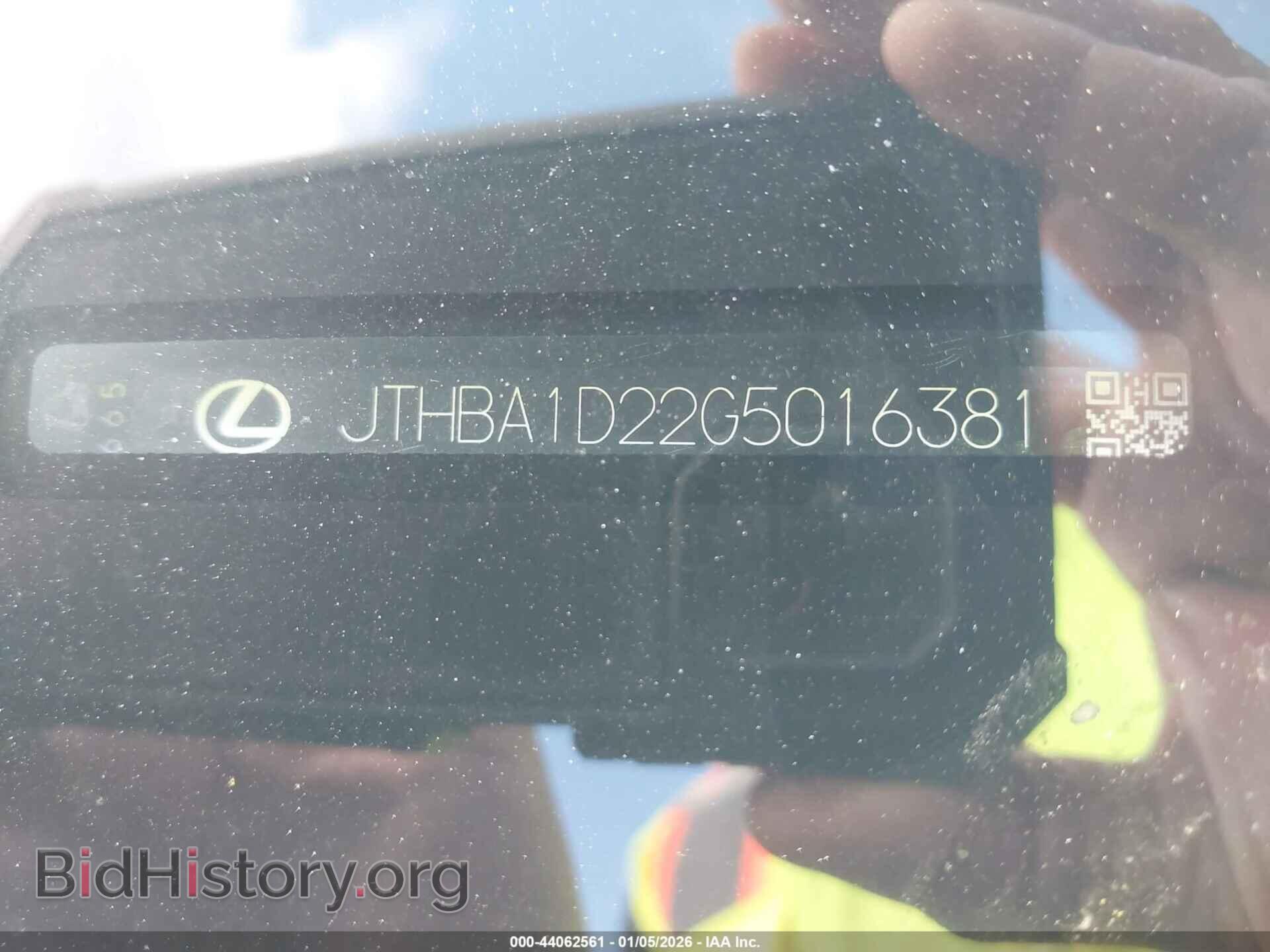 2016 LEXUS IS 200T - VIN: JTHBA1D22G5016381 - Photo 9