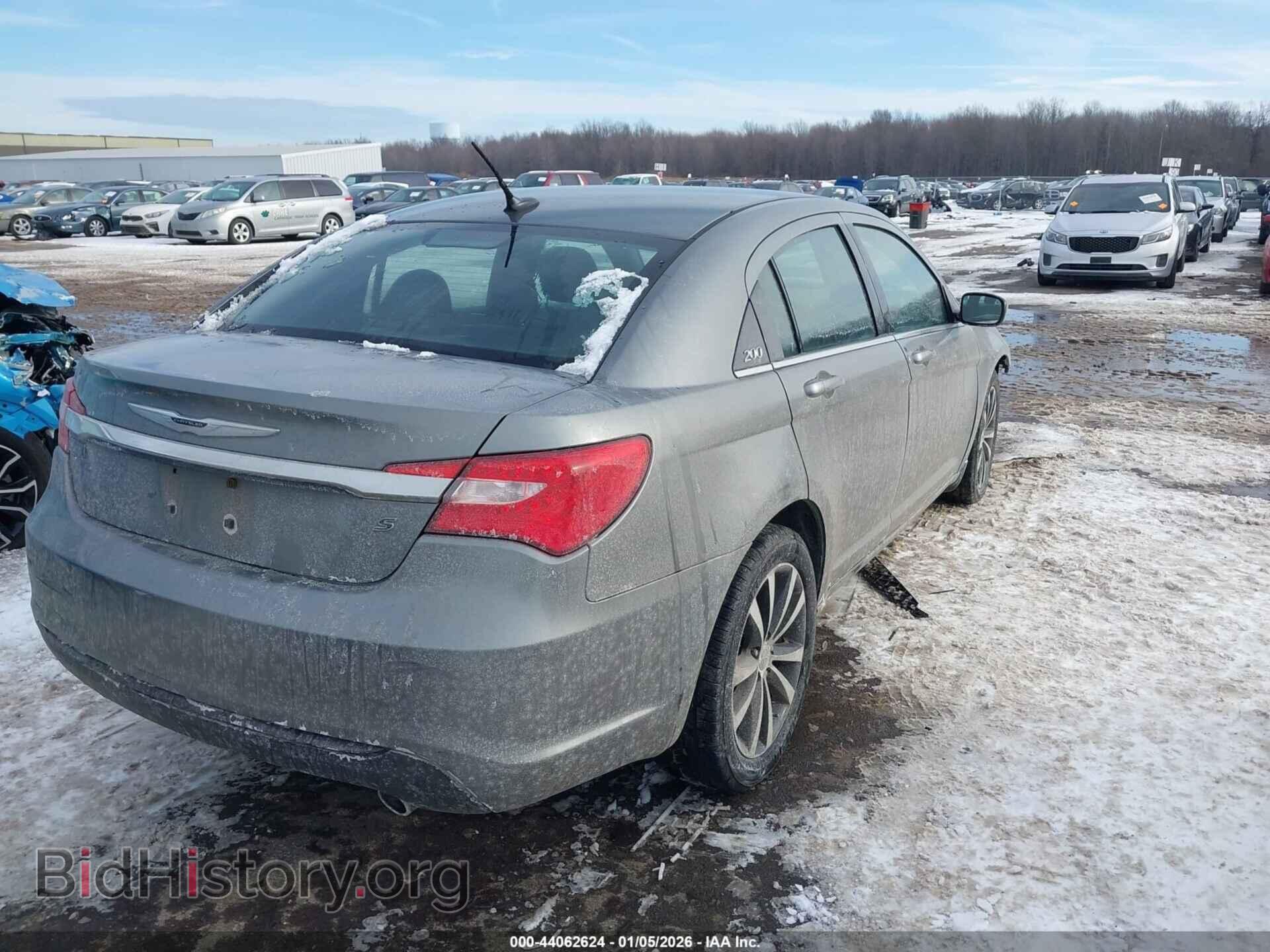 2013 CHRYSLER 200 - VIN: 1C3CCBCG0DN744414 - Photo 4