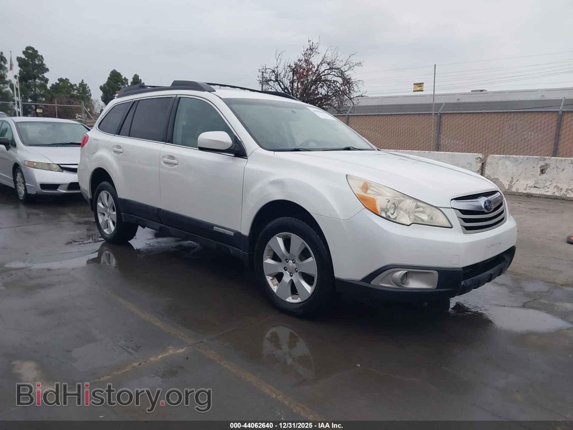 Photo 4S4BRBCC4B3400513 - SUBARU OUTBACK 2011