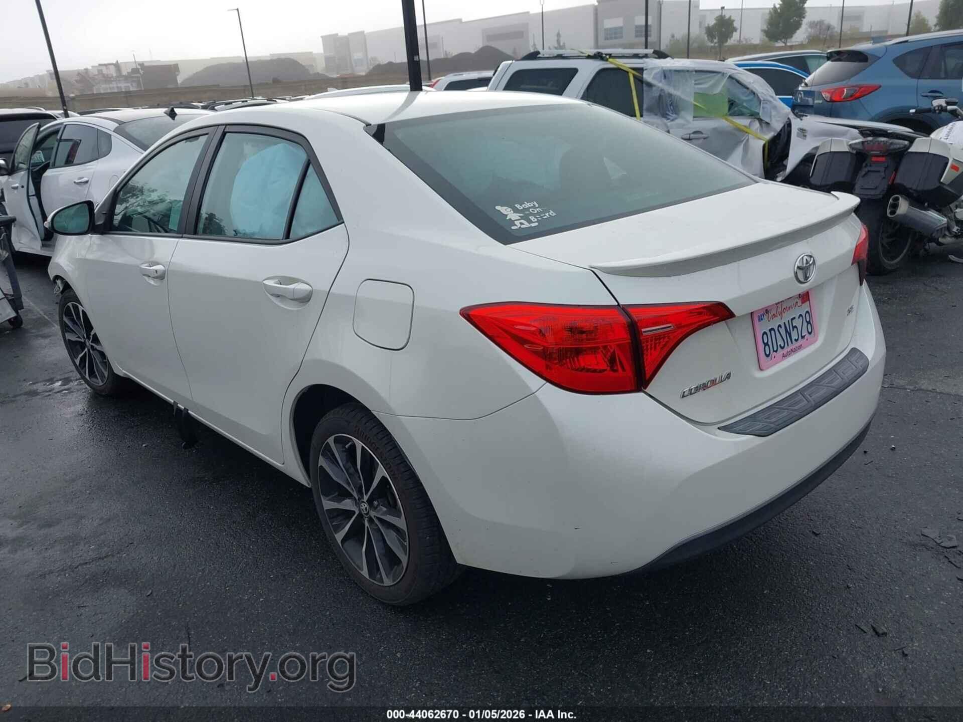 2018 TOYOTA COROLLA - VIN: 5YFBURHEXJP796734 - Фото 3