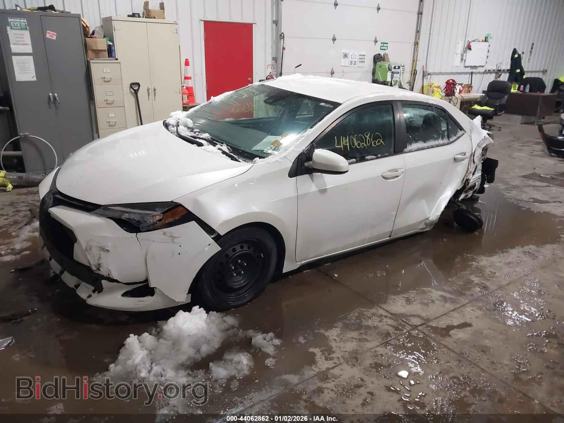 2017 TOYOTA COROLLA - VIN: 5YFBURHE8HP577376 - Фото 2