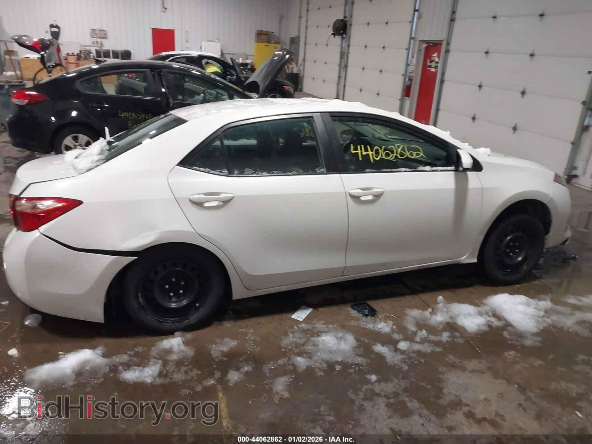 2017 TOYOTA COROLLA - VIN: 5YFBURHE8HP577376 - Фото 13