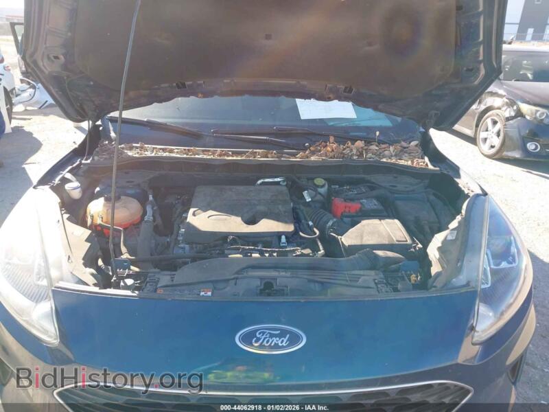 2020 Ford ESCAPE (VIN 1FMCU0G69LUA41005) — фото 10 из 18