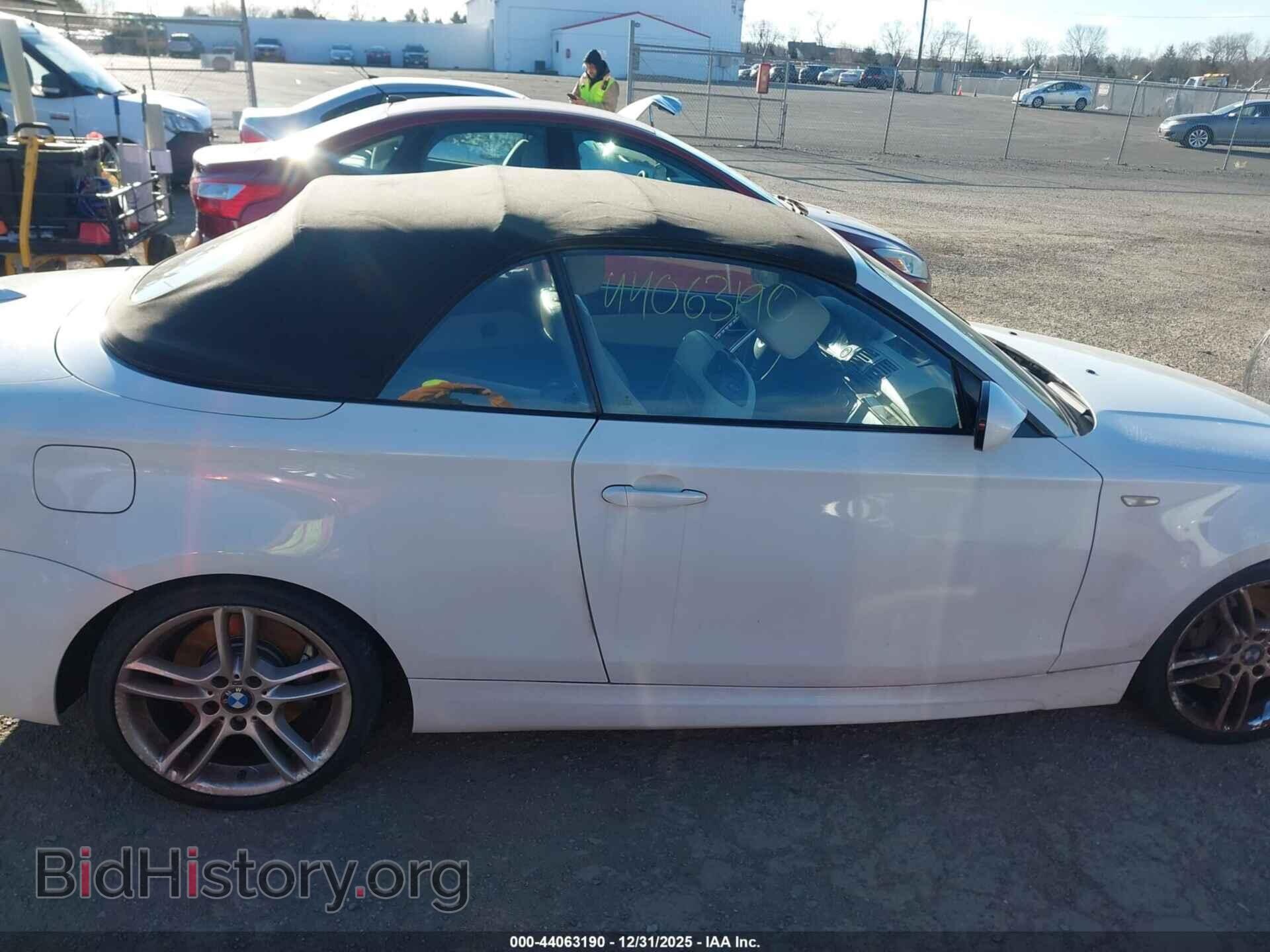 2012 BMW 135I - VIN: WBAUN7C52CVM25677 - Фото 13