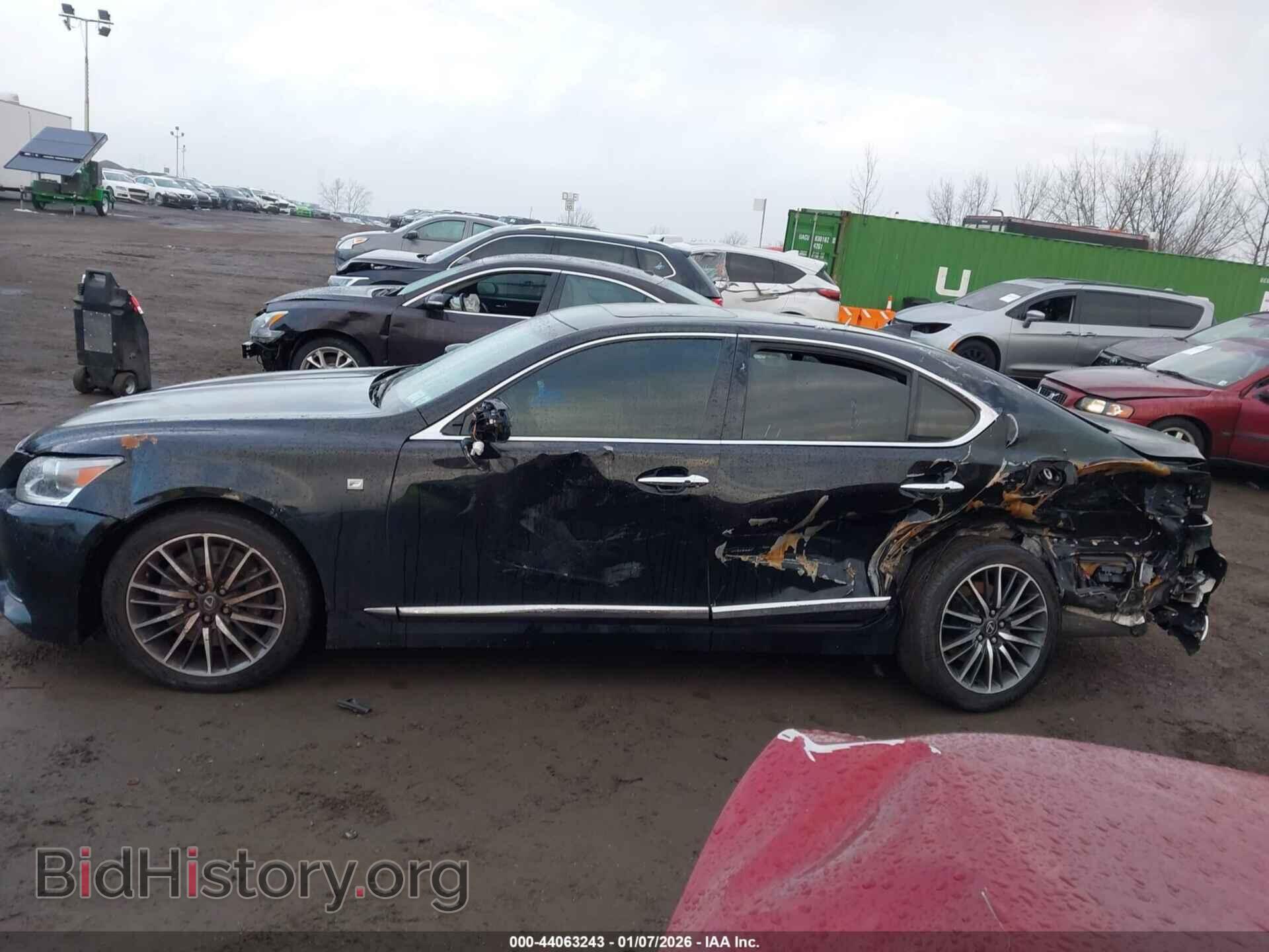 2014 LEXUS LS 460 - VIN: JTHCL5EF1E5022631 - Photo 14