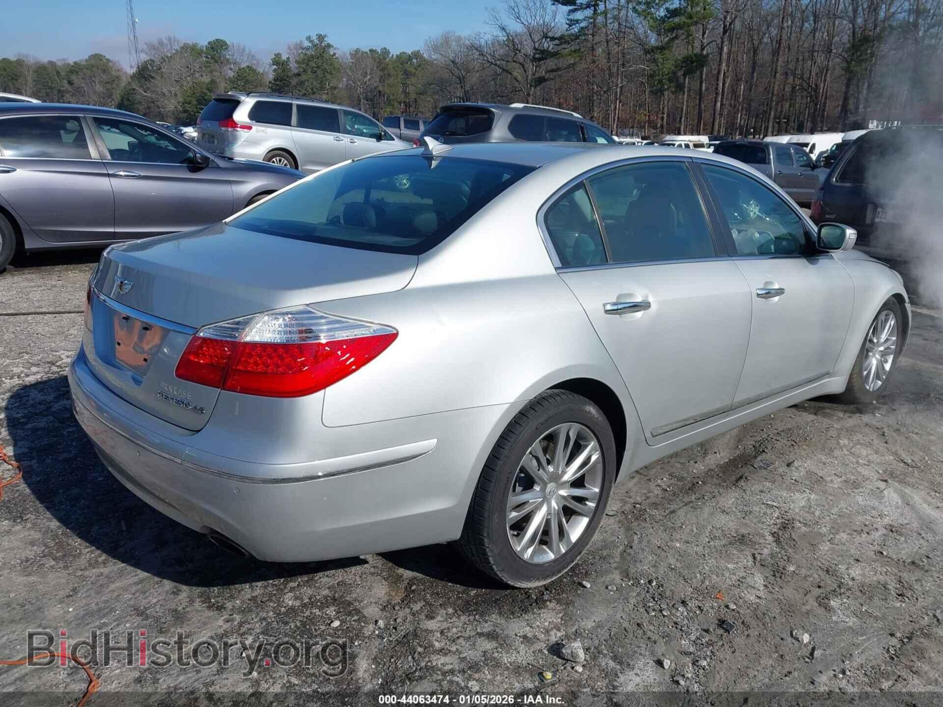 2011 HYUNDAI GENESIS - VIN: KMHGC4DF4BU125781 - Фото 4