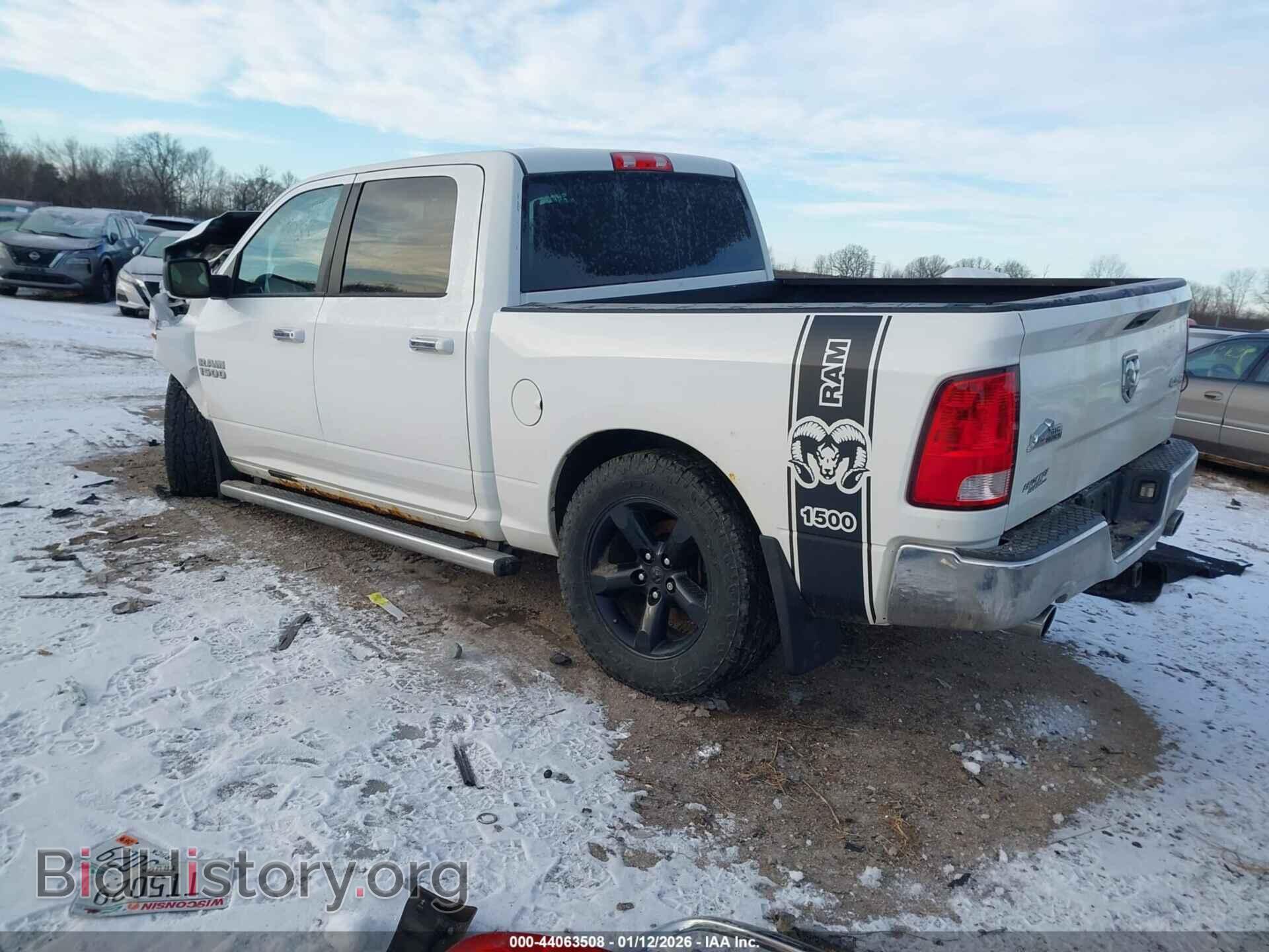 2015 RAM 1500 - VIN: 3C6RR7LT8FG666188 - Фото 3