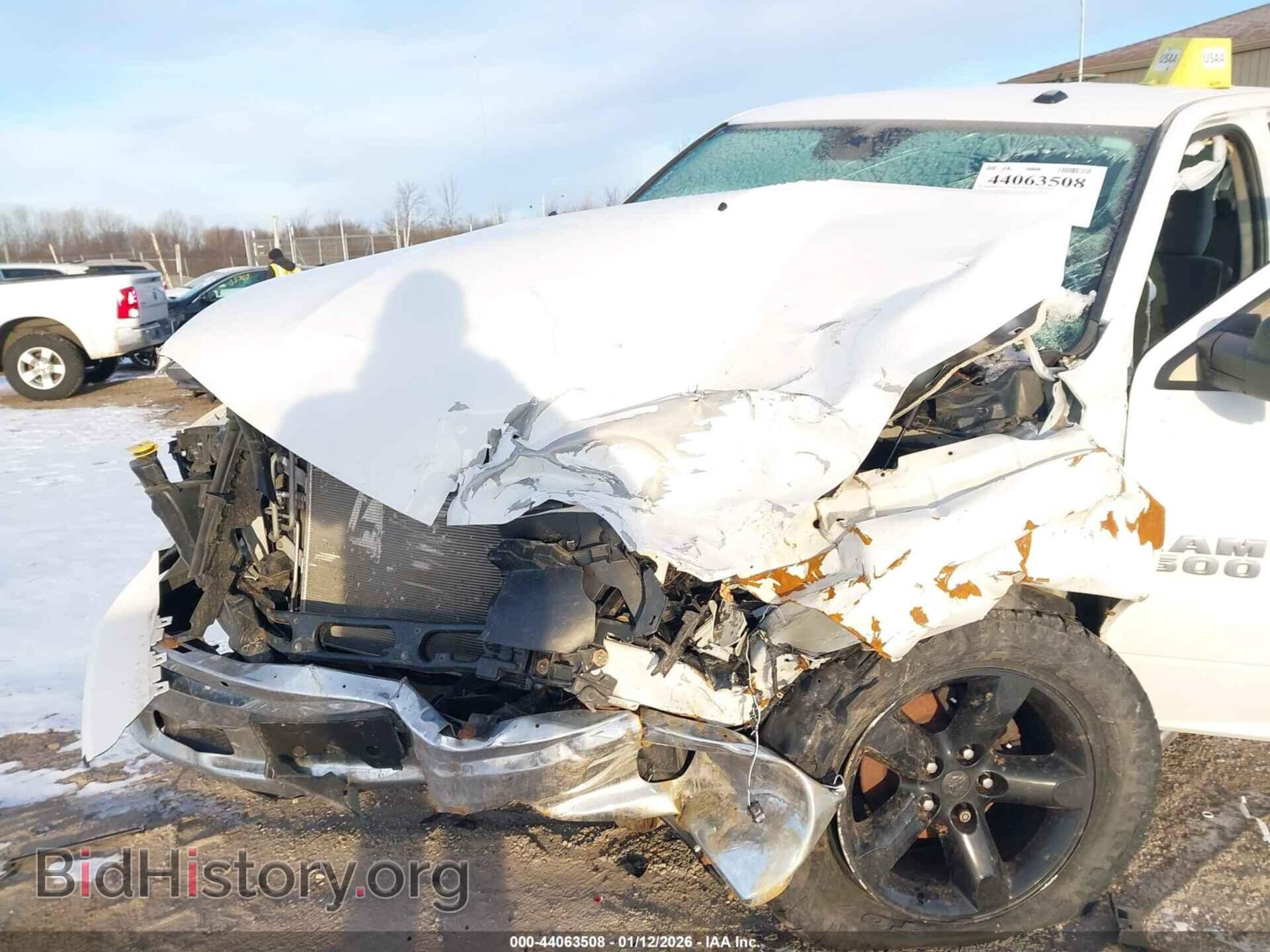 2015 RAM 1500 - VIN: 3C6RR7LT8FG666188 - Фото 6