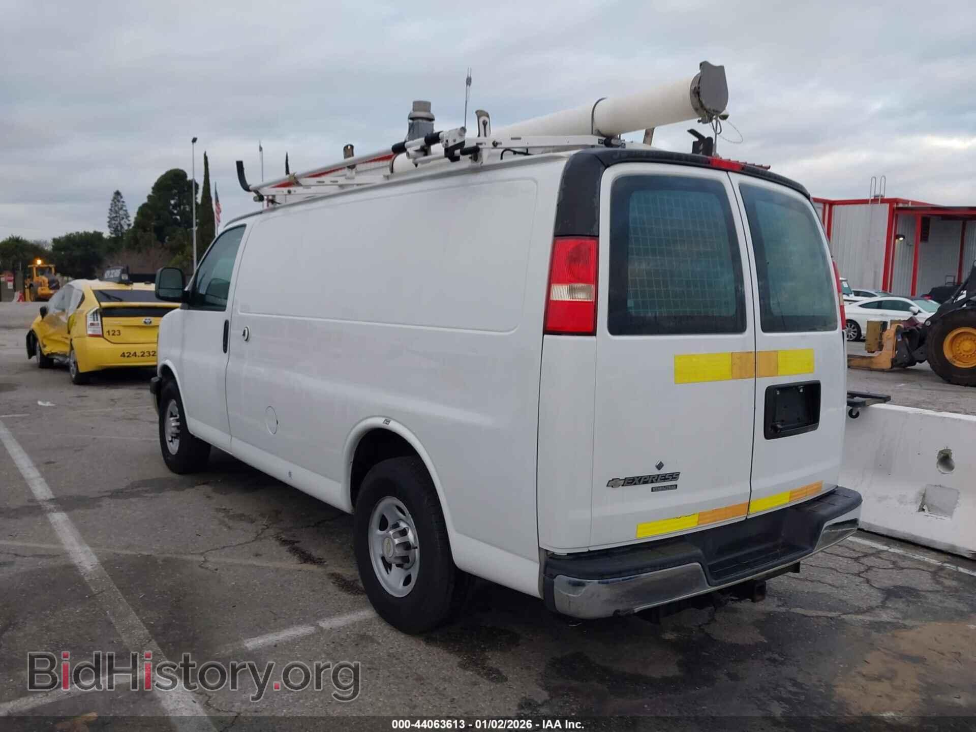 2014 CHEVROLET EXPRESS 2500 - VIN: 1GCWGFCB2E1136654 - Фото 3