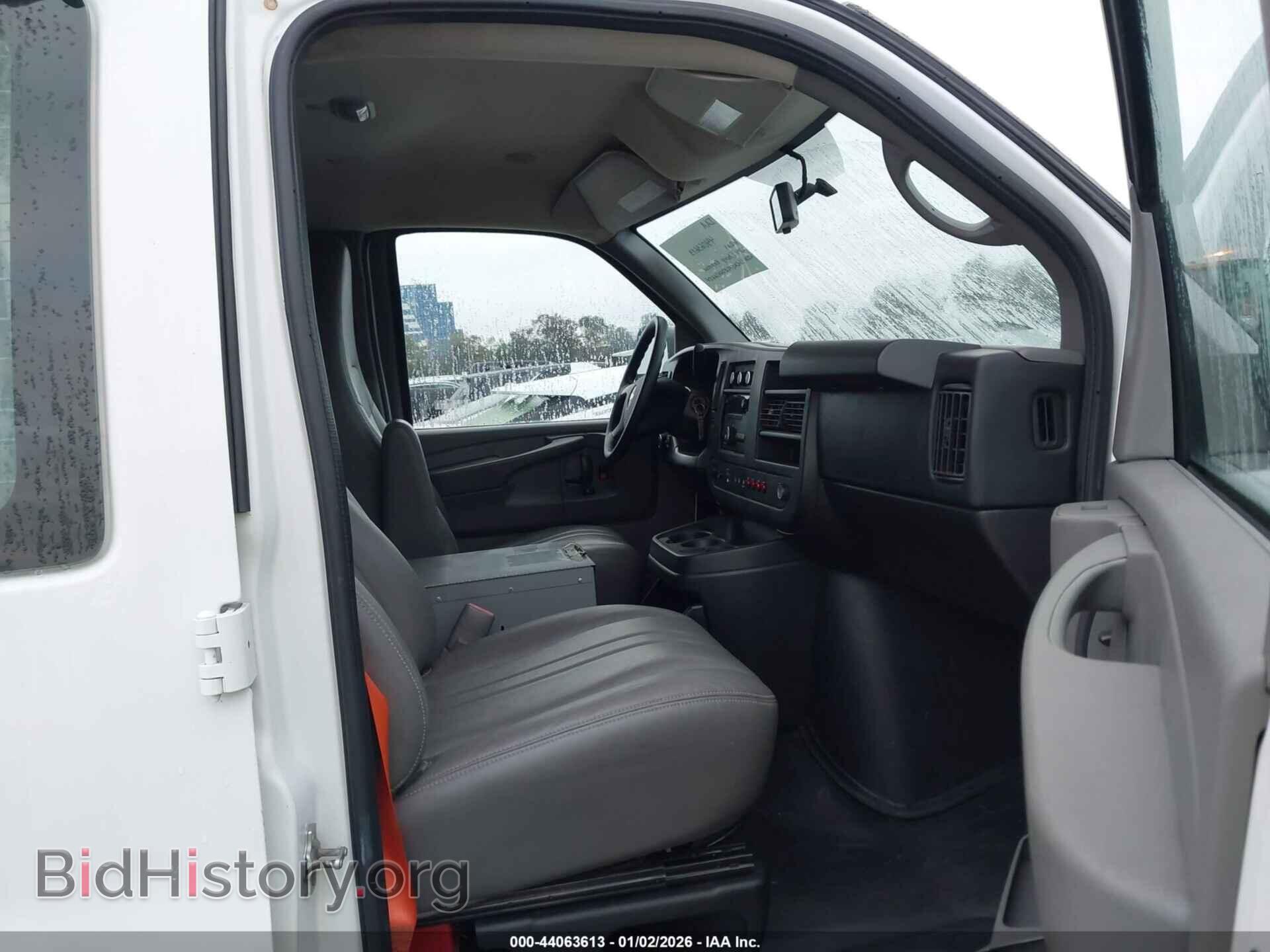 2014 CHEVROLET EXPRESS 2500 - VIN: 1GCWGFCB2E1136654 - Фото 5