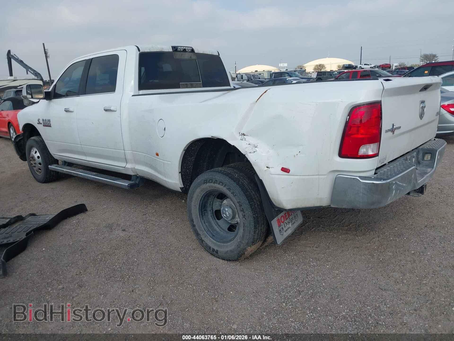 2018 RAM 3500 - VIN: 3C63RRHLXJG331100 - Фото 3